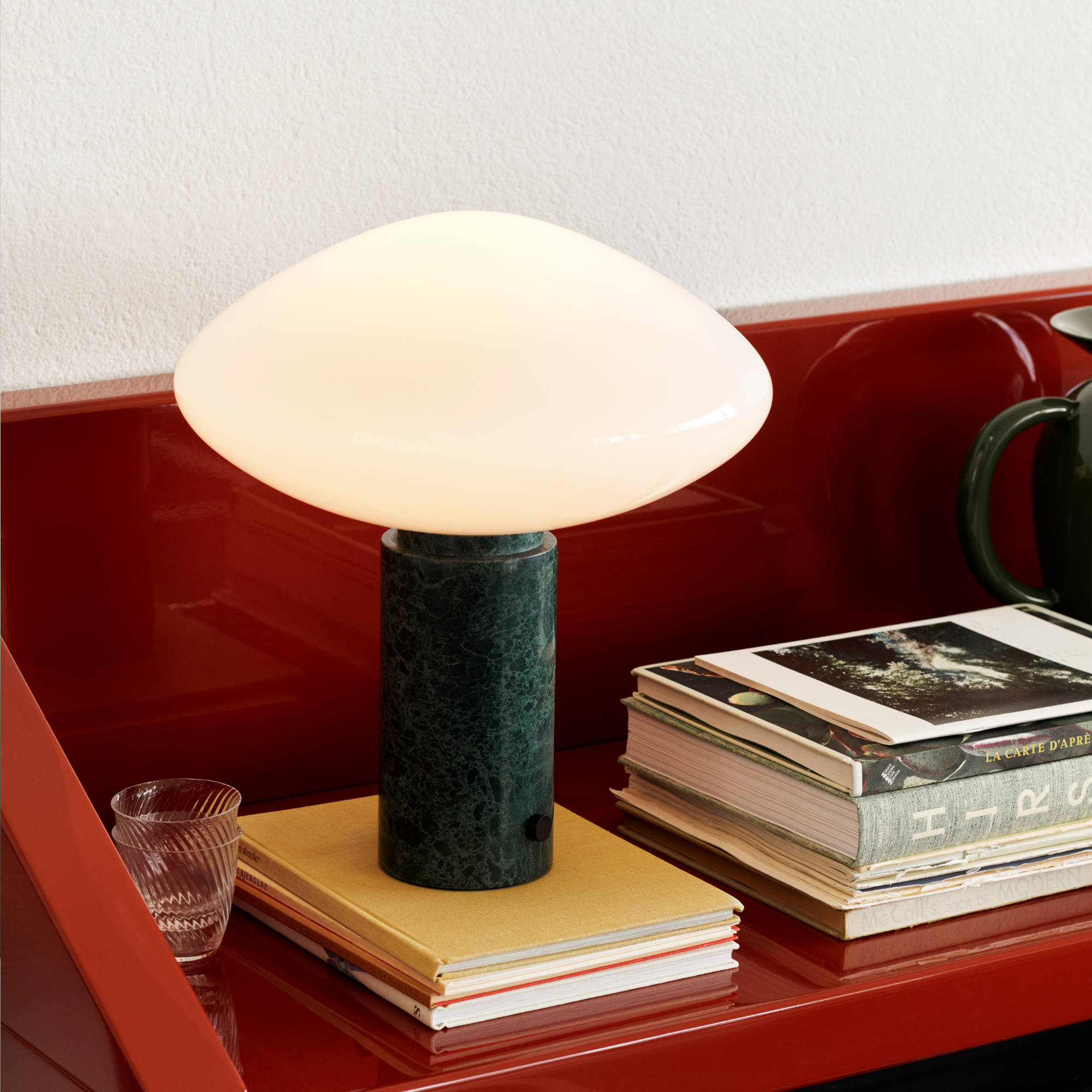 Mist AP17 Table Lamp - Guatemala Verde/Opal Glass