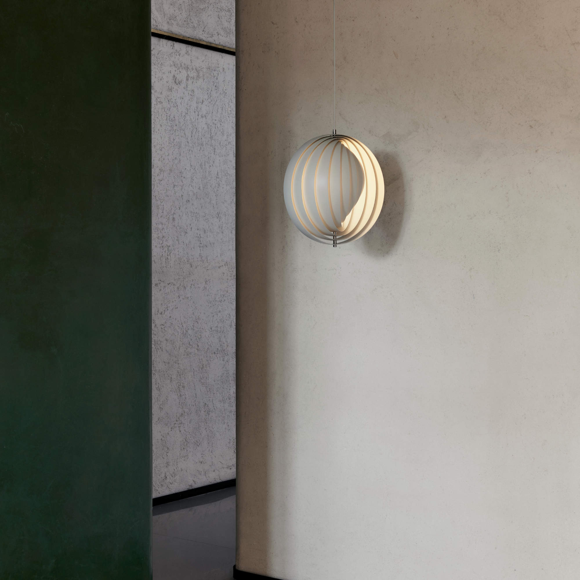 Moon 34 Pendant Lamp - White