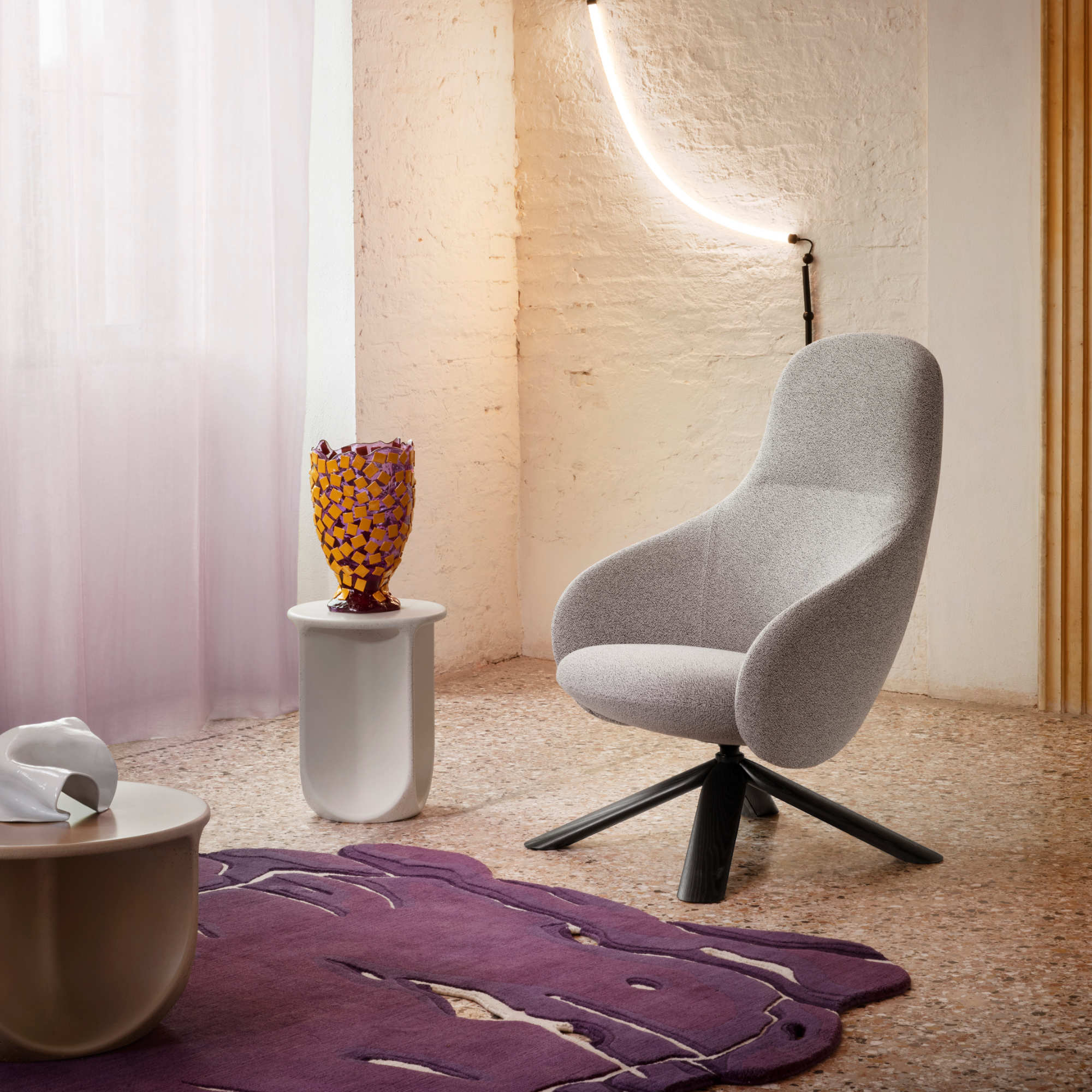 كرسي بذراعين Nebula PL 90 - أسود آش / قماش D (Sera Pepper 27)-2