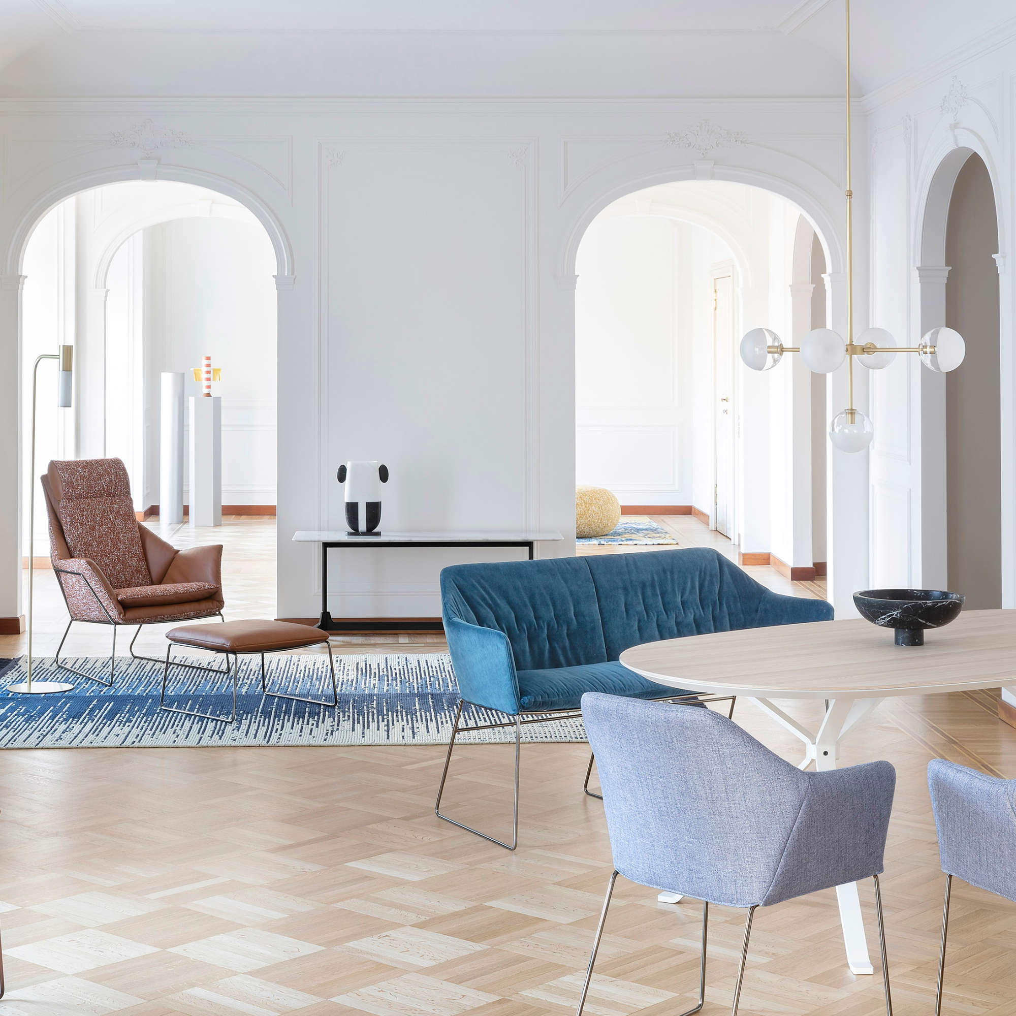 New York Dining 2156 Sofa - Chrome/Velvet VIP (Sweet Velvet 62)-4