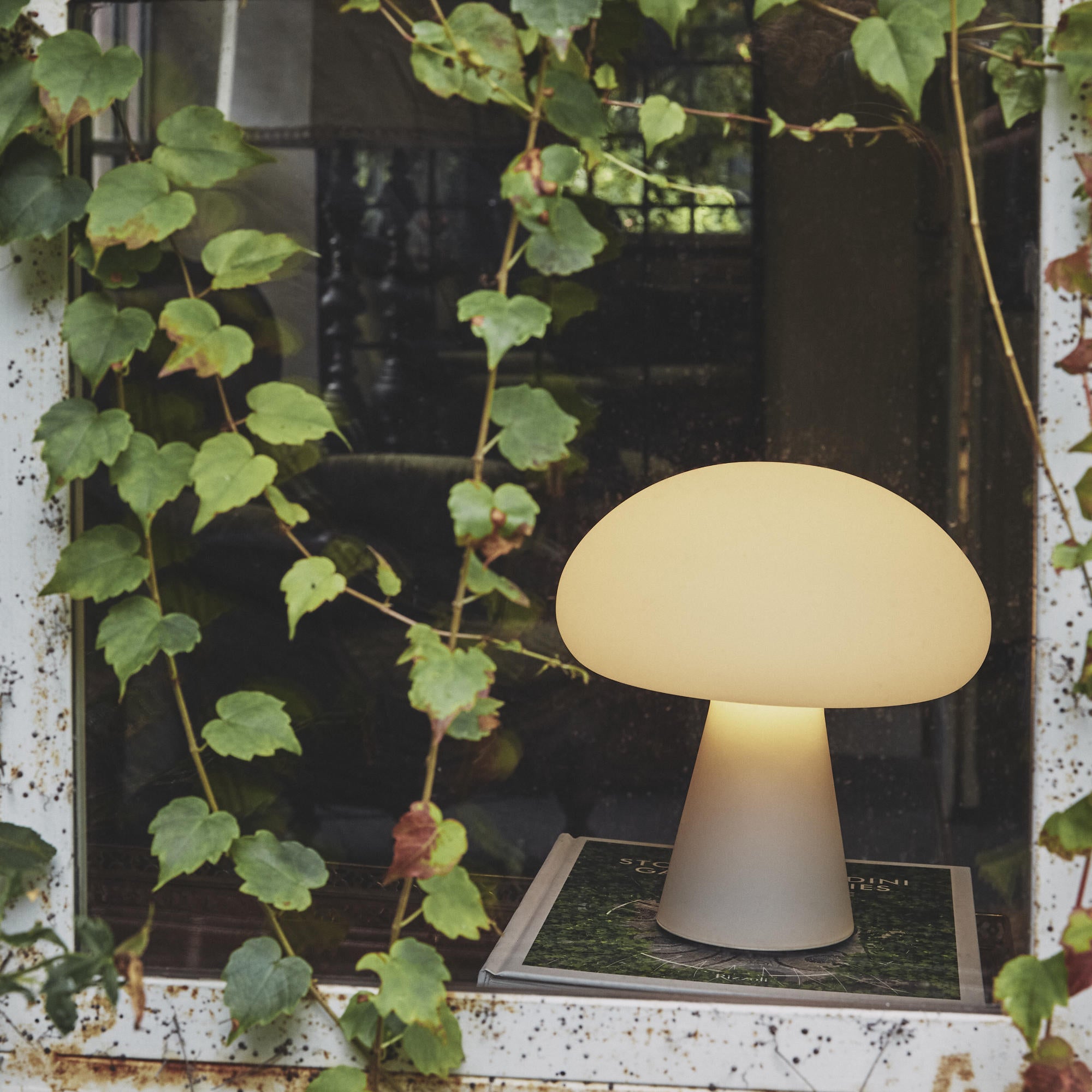 Obello 10056712 Portable Table Lamp - Frosted Glass-4