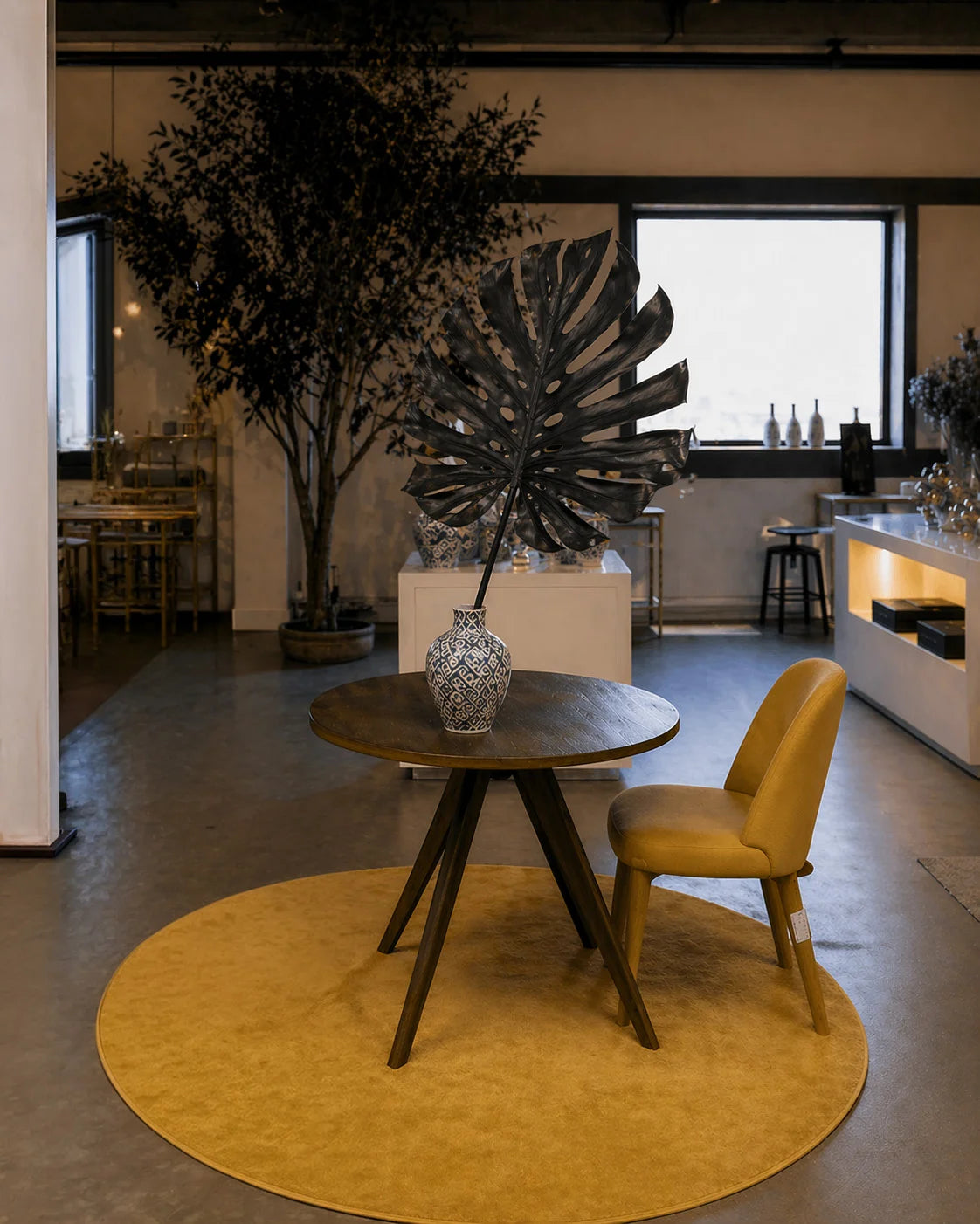 Monstera Leaf - Black-2