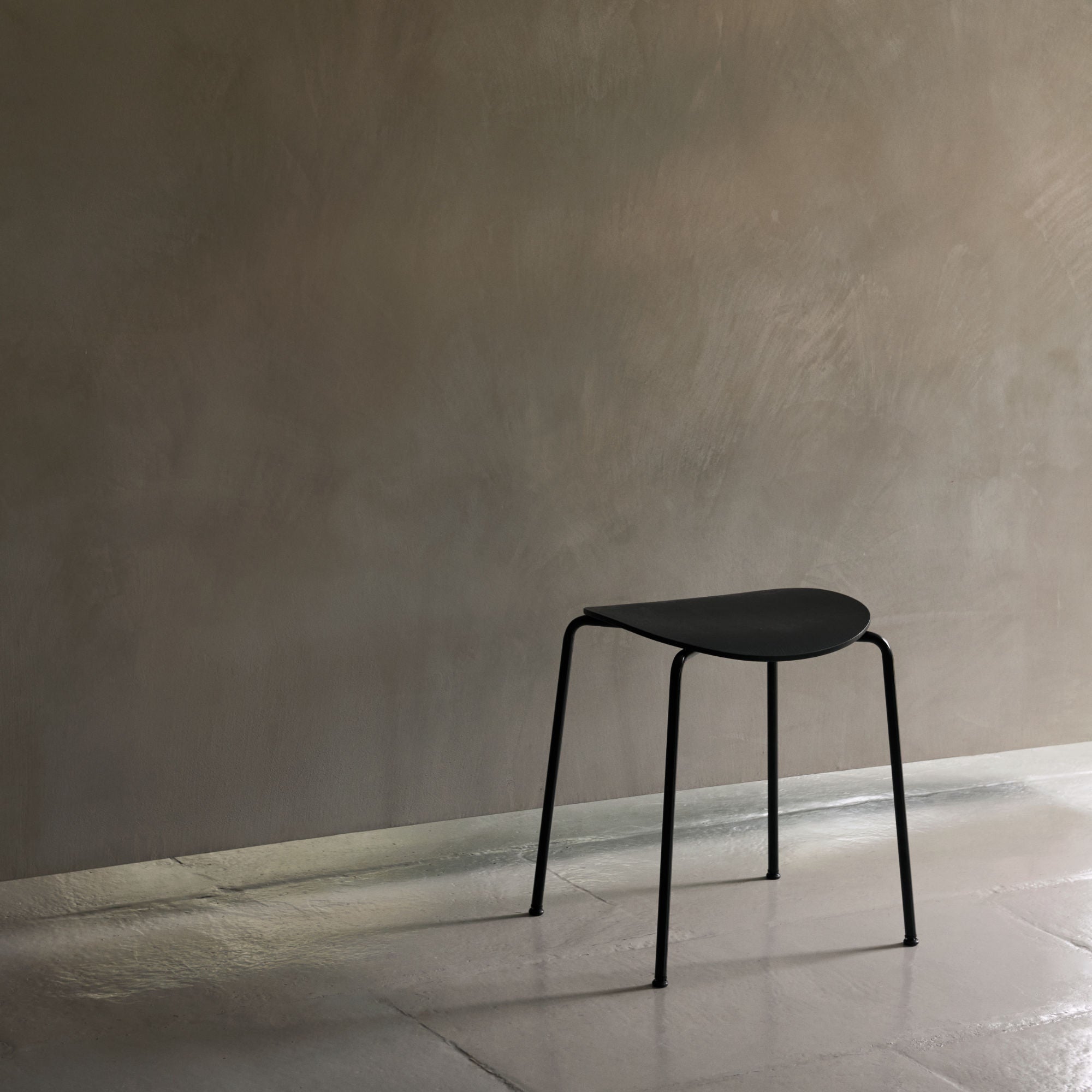 Pavilion AV36 Stool - Black Oak