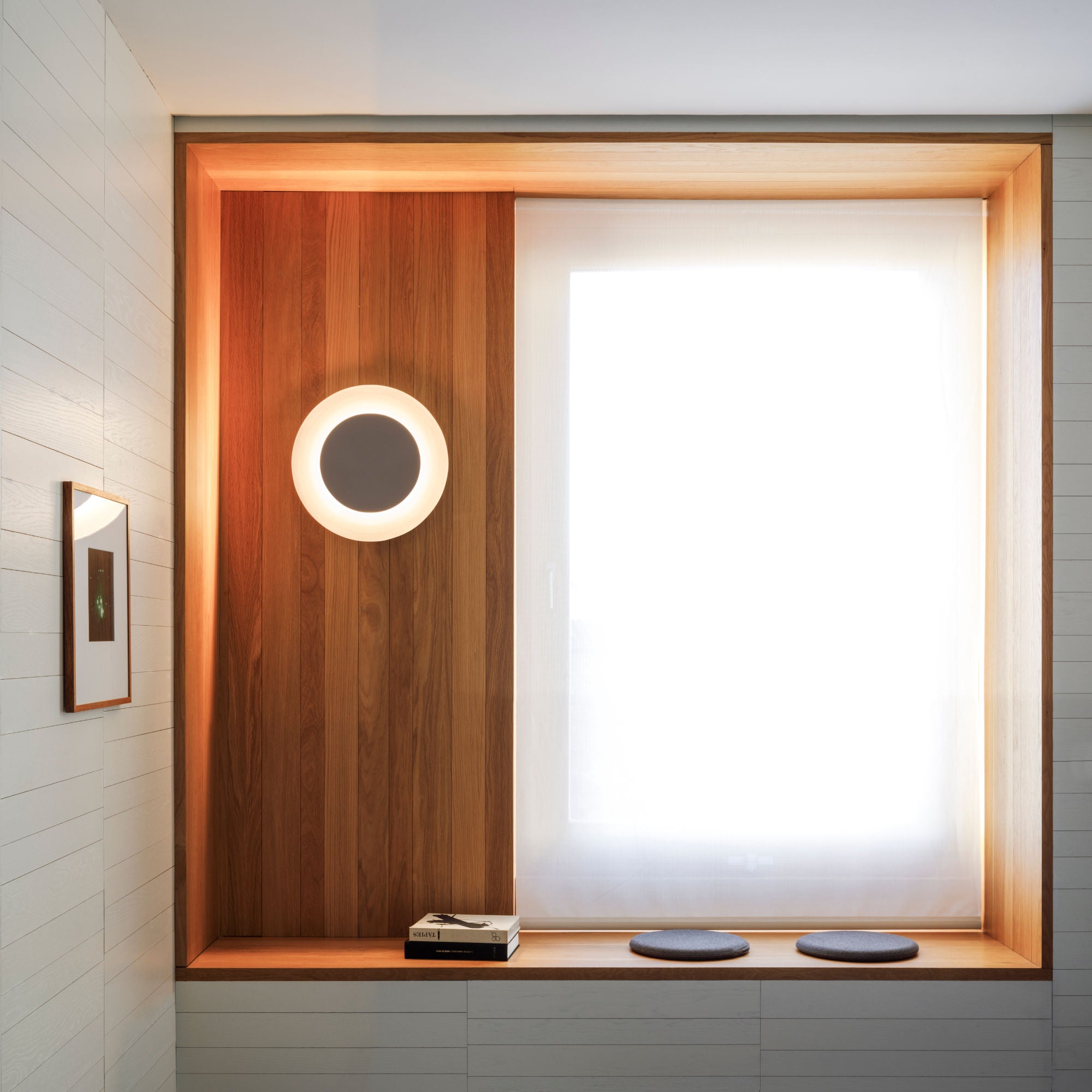 Puck Wall Art 5476 Wall Lamp - Grey L2