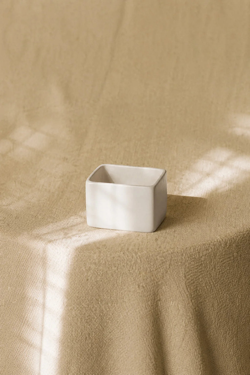 Fanny Rectangle Cup - White