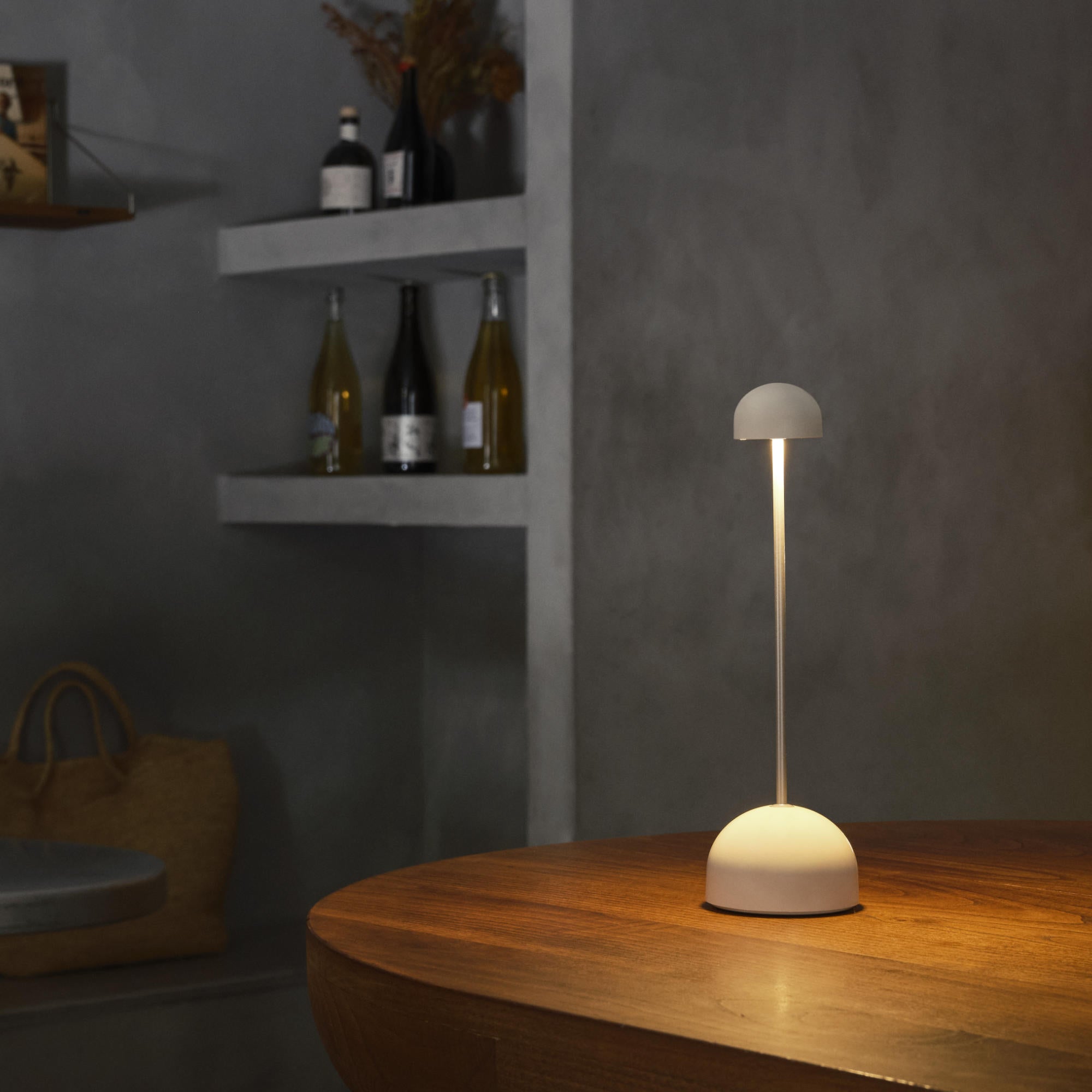 Sips Portable Table Lamp - White/Silver-4
