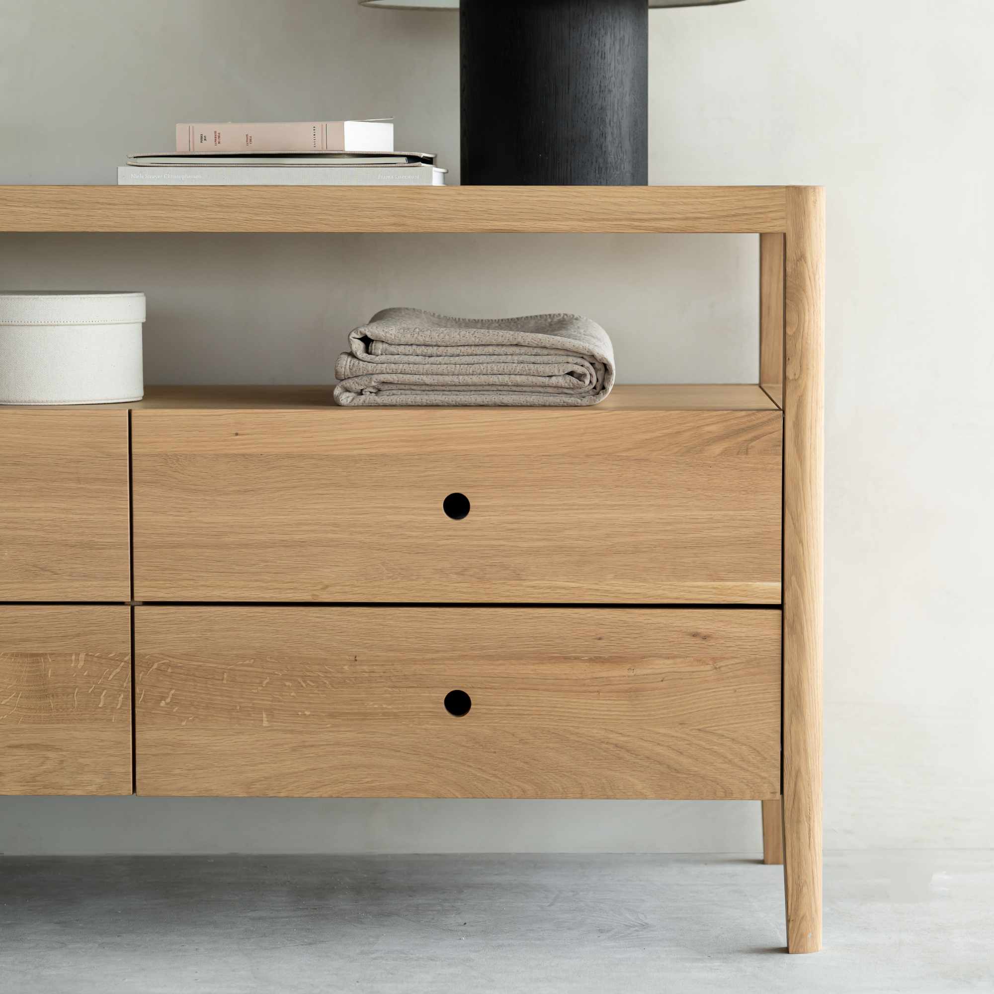 Spindle 51250 Dresser - Oak-7