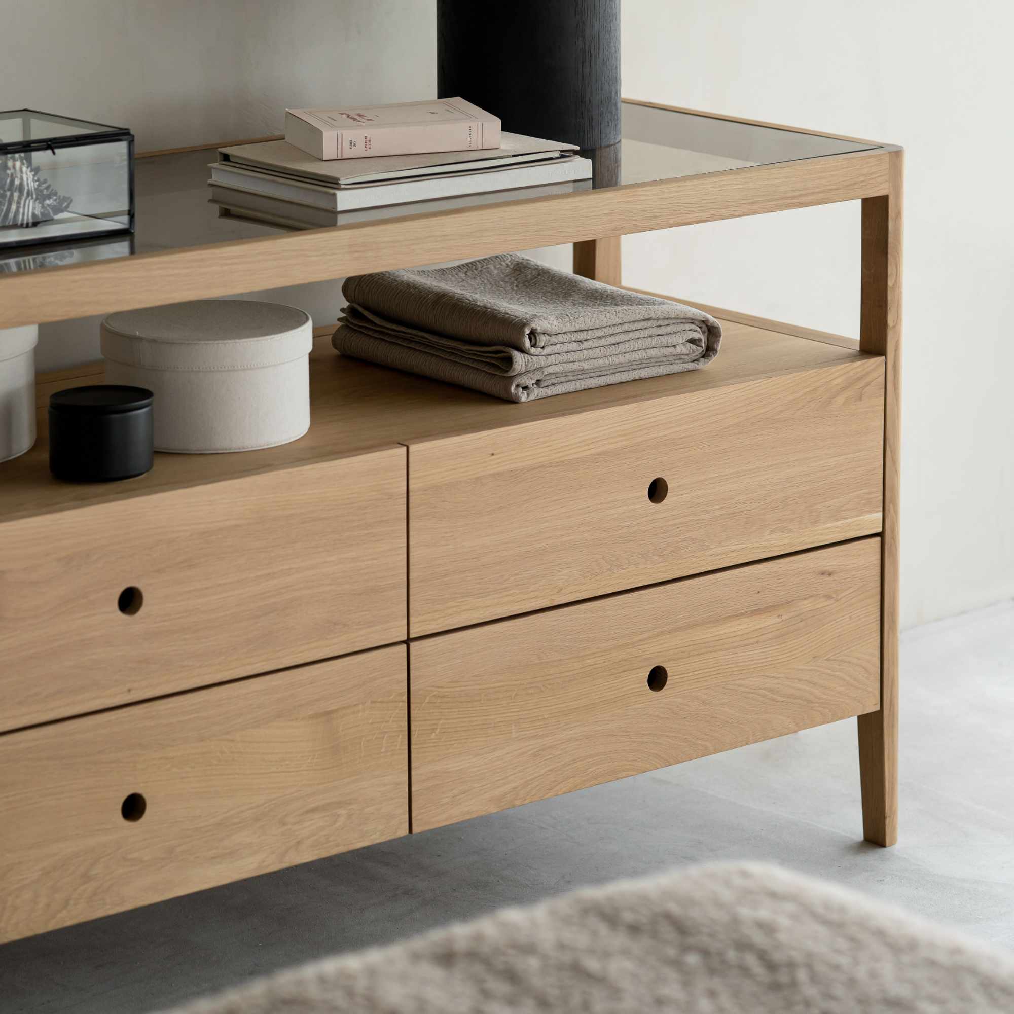 Spindle 51250 Dresser - Oak-8