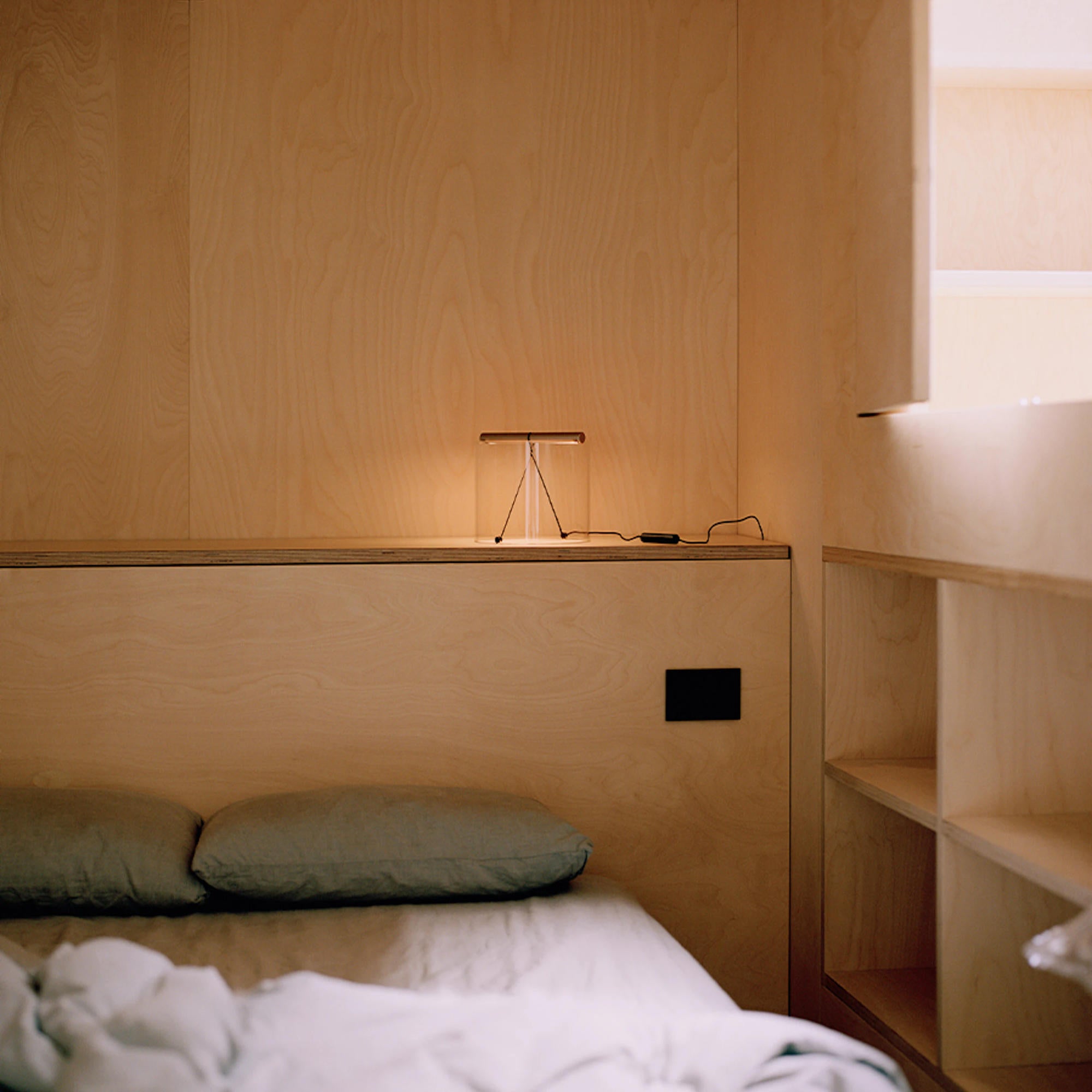 To-Tie T1 Table Lamp - Anodized Black