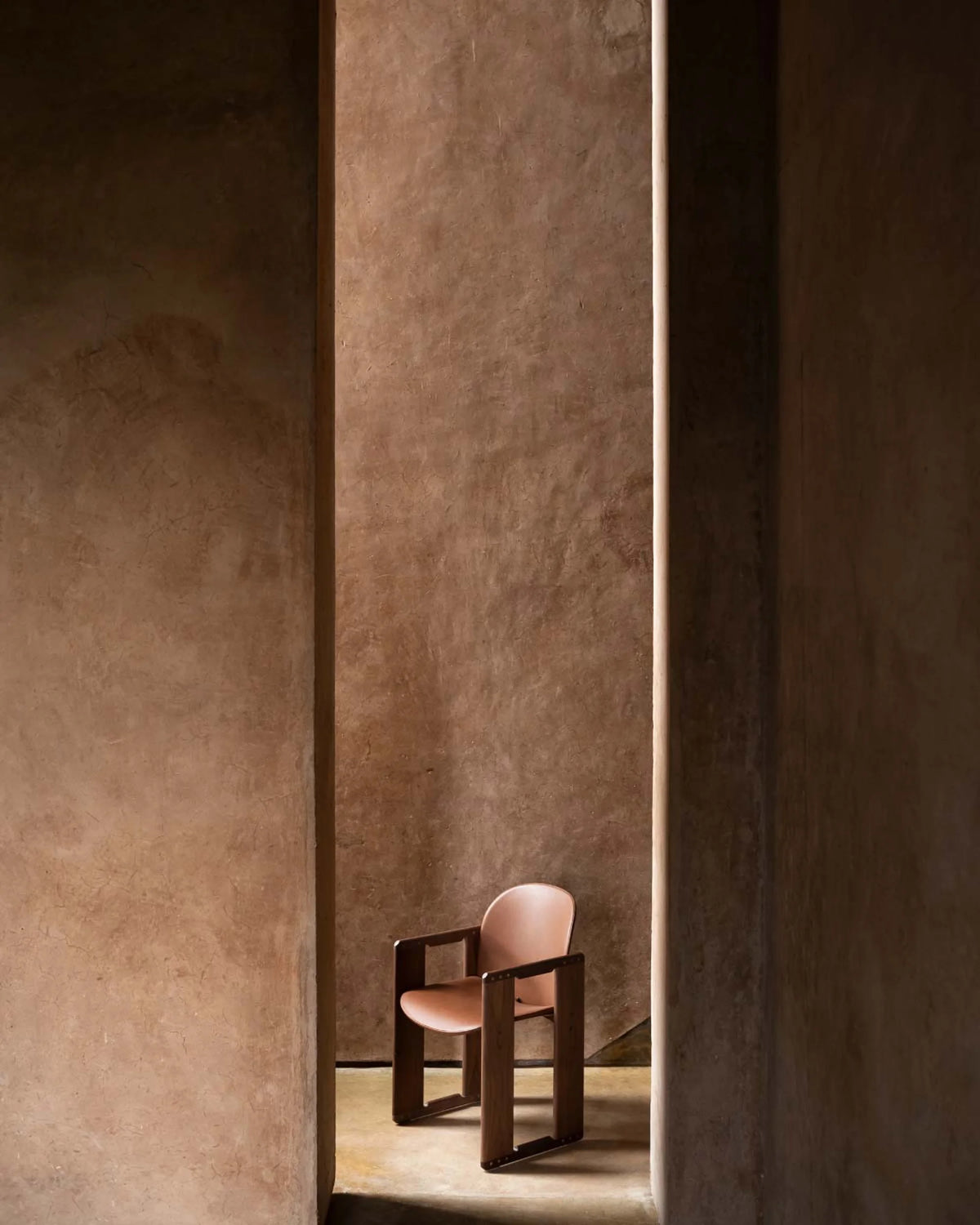 Dialogo 0DLGSD02 Dining Chair - Stained Walnut T134/Leather 2 (Guarana 08)-5