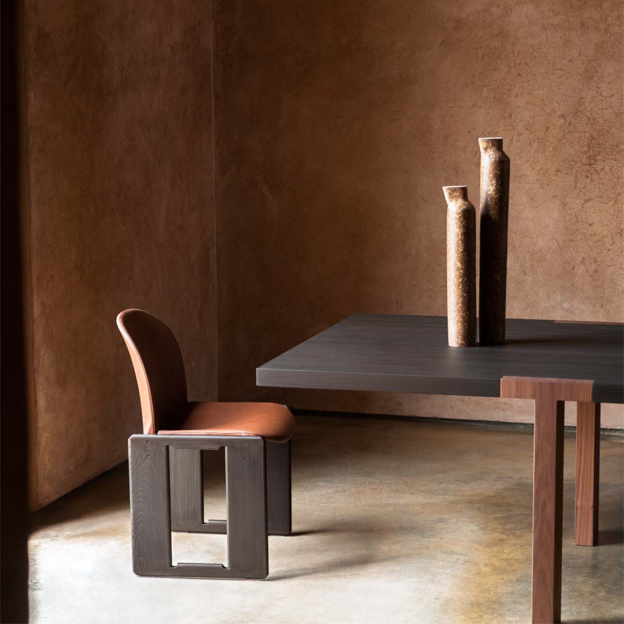 Dialogo 0DLGSD01 Dining Chair - Canaletto Walnut T135/Fabric V (Vite 01)