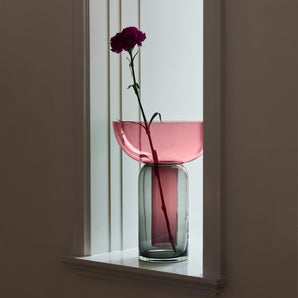 Torus Vase - Small/Black/Rose