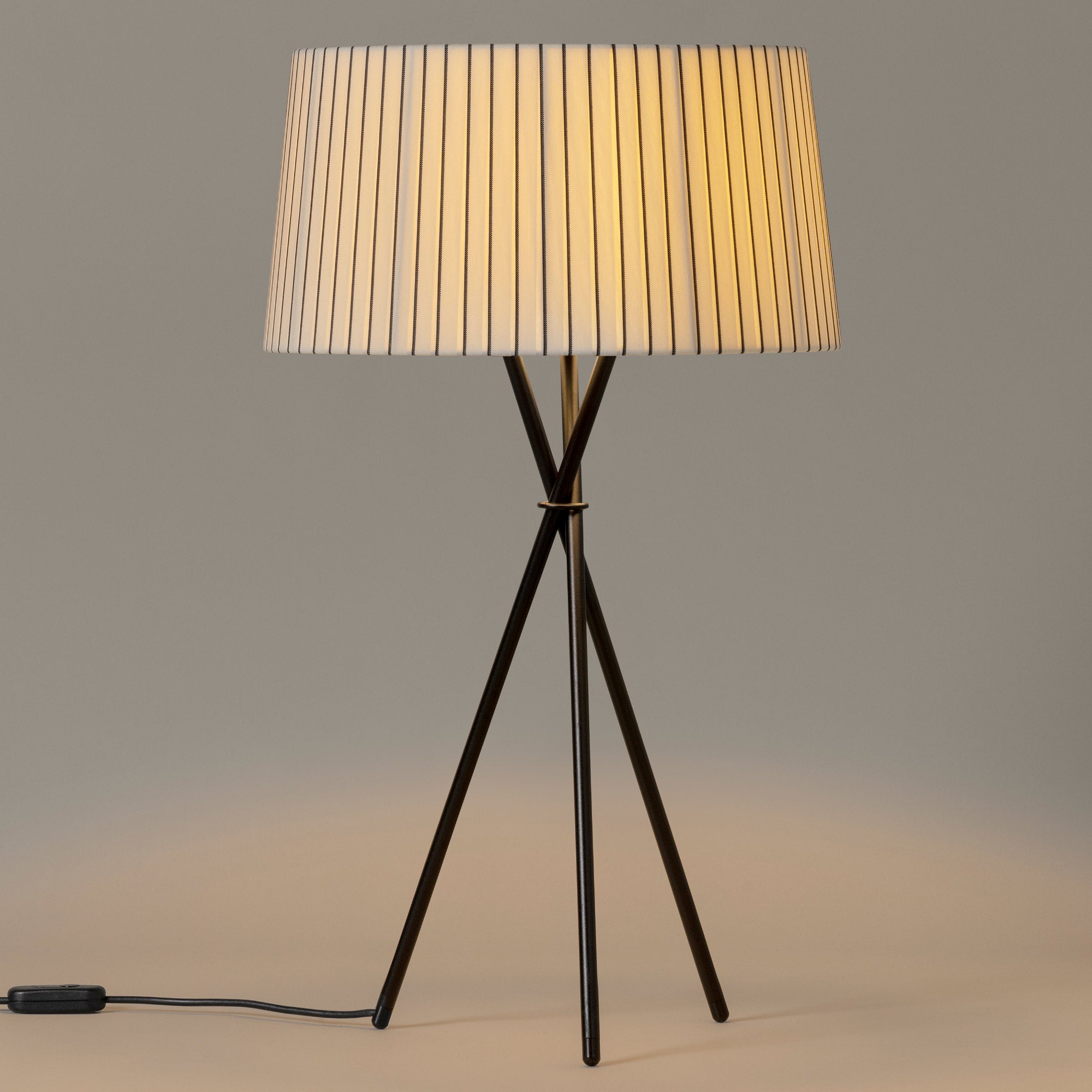 Tripode G6 Table Lamp - Diplomatica Stripe