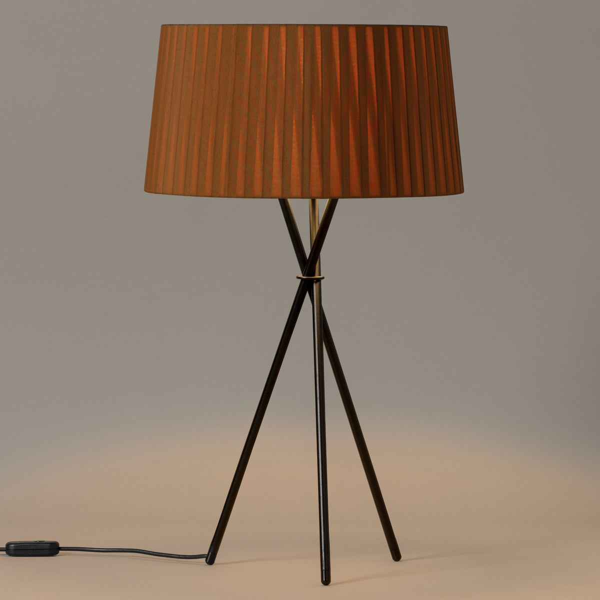 Tripode Table Lamp – 45x75 / Ribbon Lampshade (Mustard Raw Color)-2