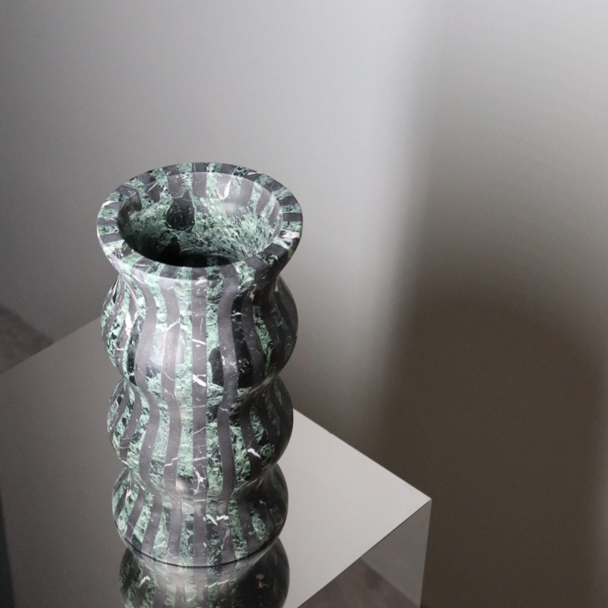 Versilia Vase - Verde Alpi/Marquina-3