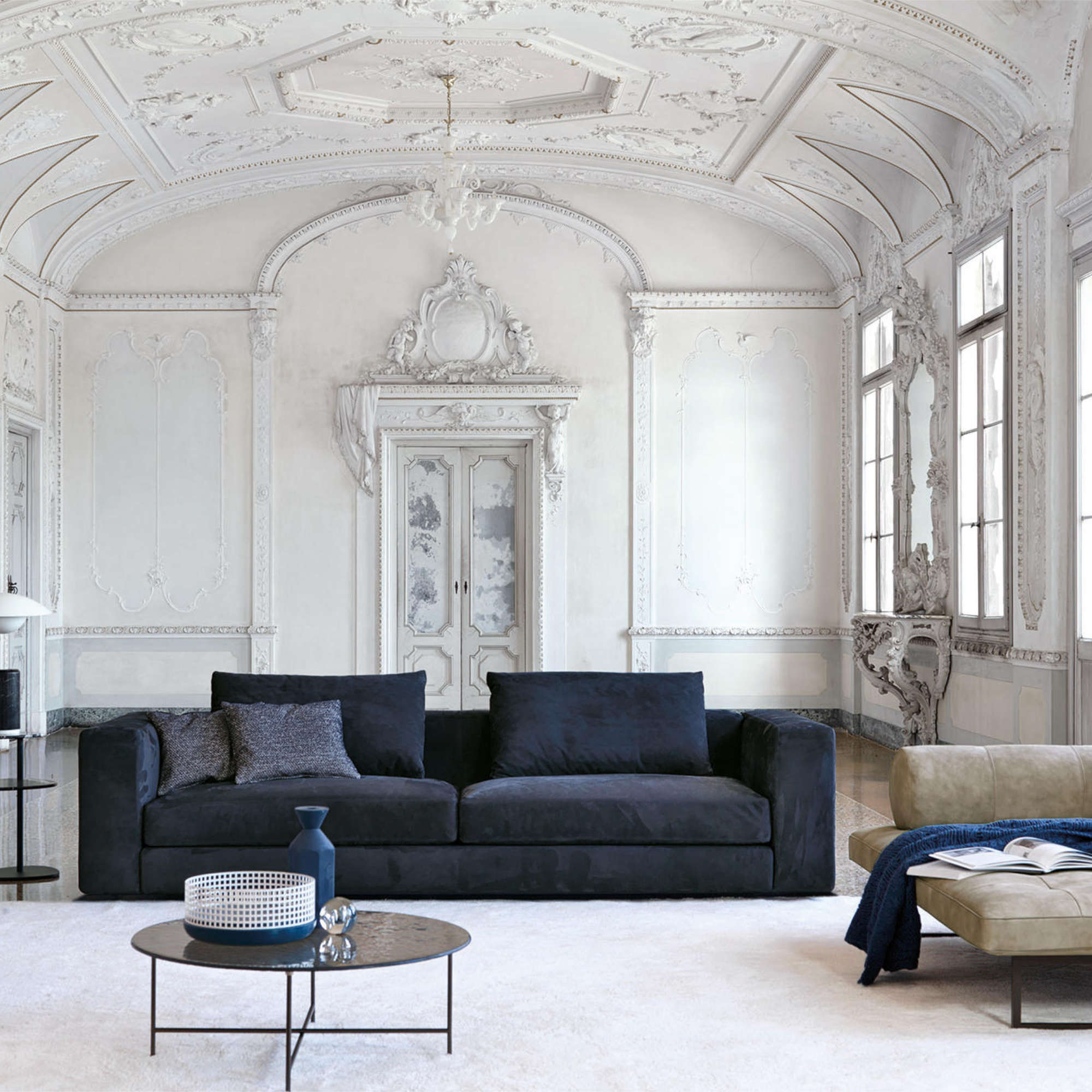 Von C00010 Sofa - Leather Z (Nabuk 37 Ocean)-2