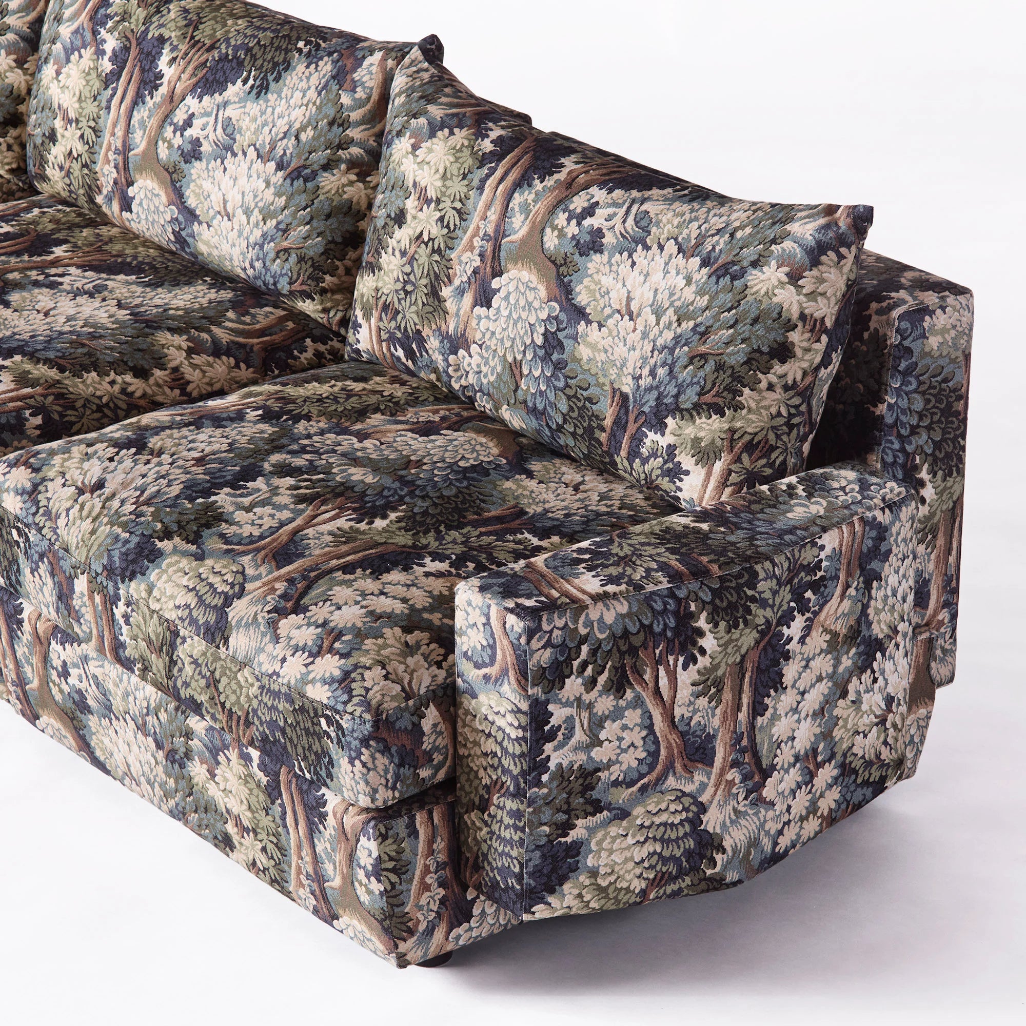 Laurel 306 Sofa - Fabric (Into The Woods)-6