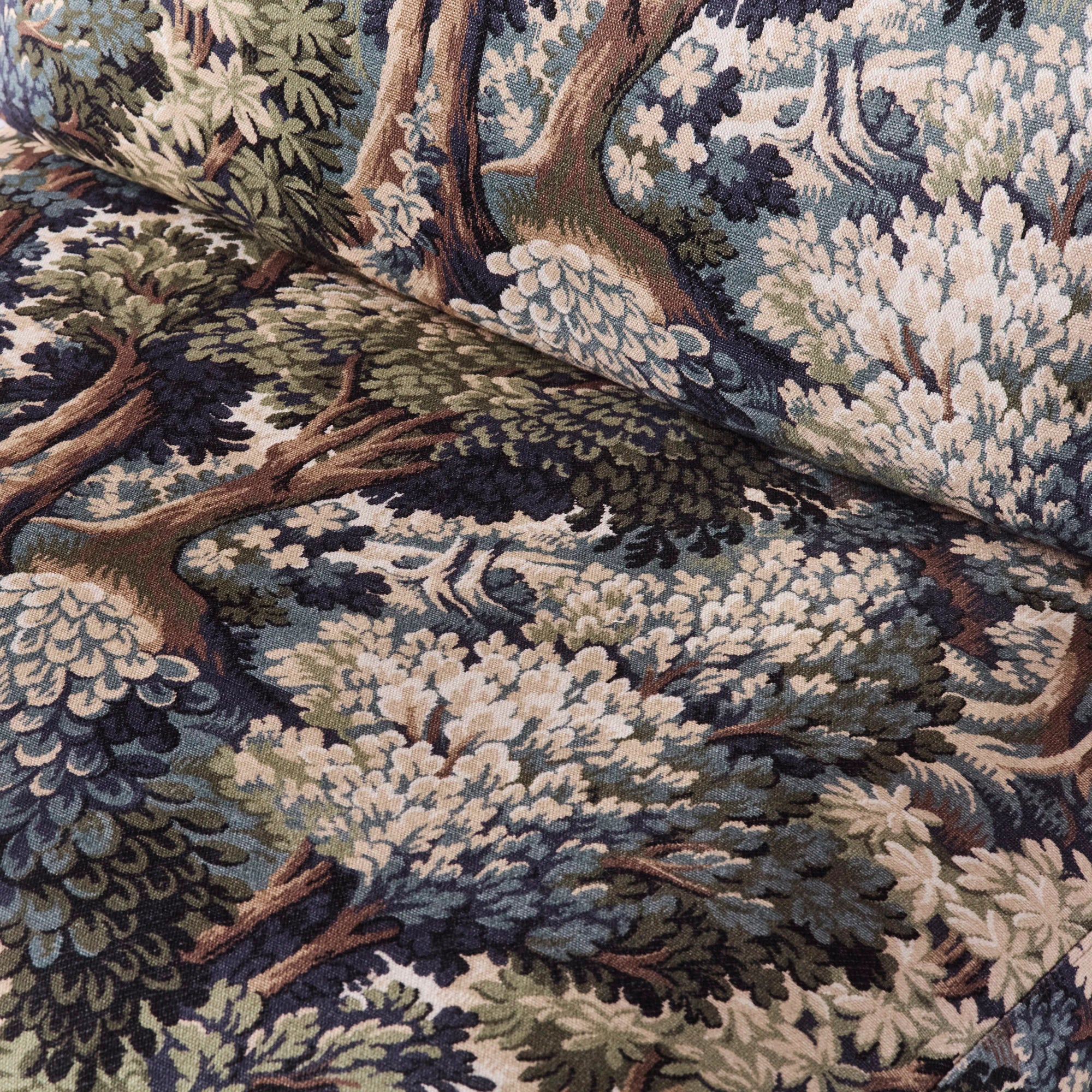 Laurel 306 Sofa - Fabric (Into The Woods)-8