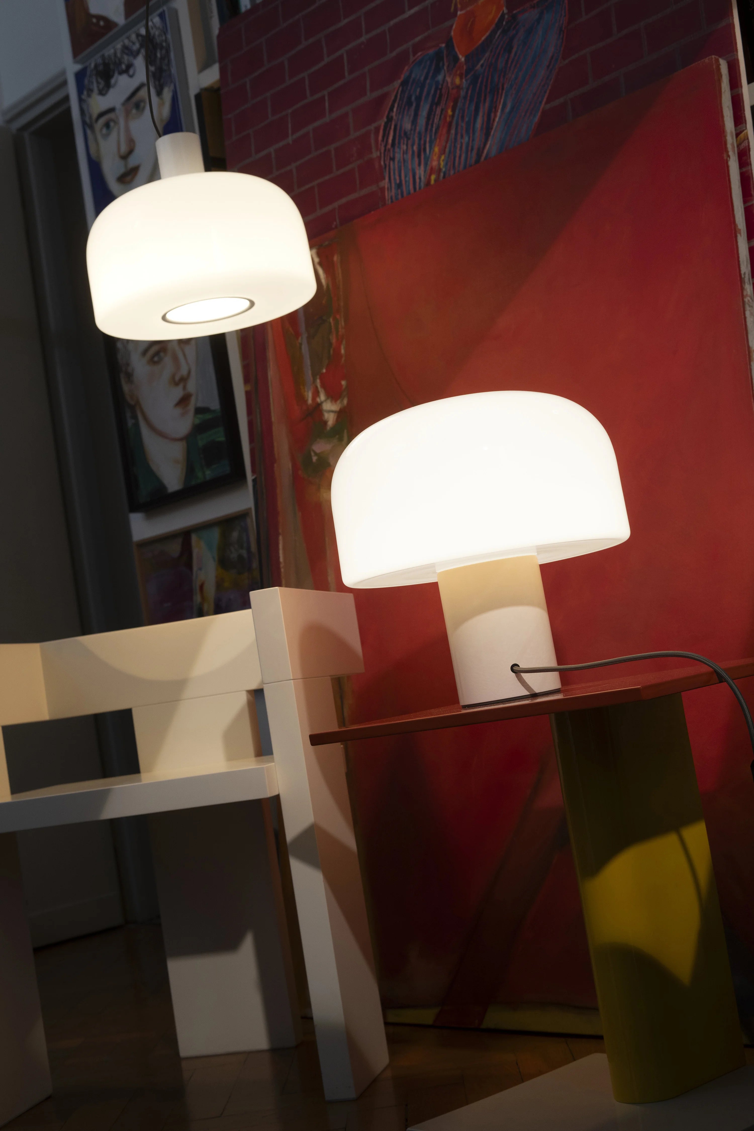 Bellhop Glass S1 Pendant Lamp - White-10