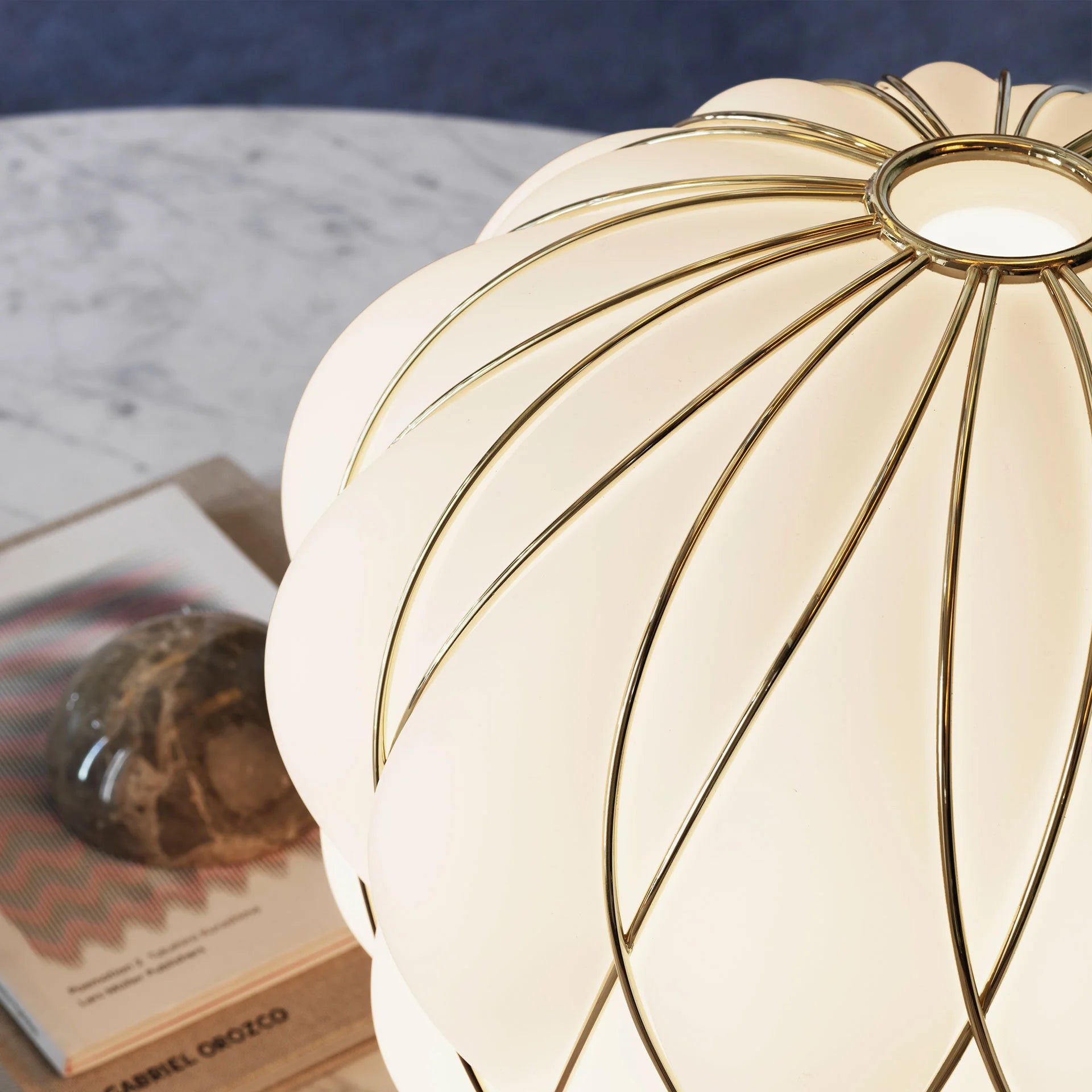 Pinecone Medium Table Lamp - Transparent/Gold-4