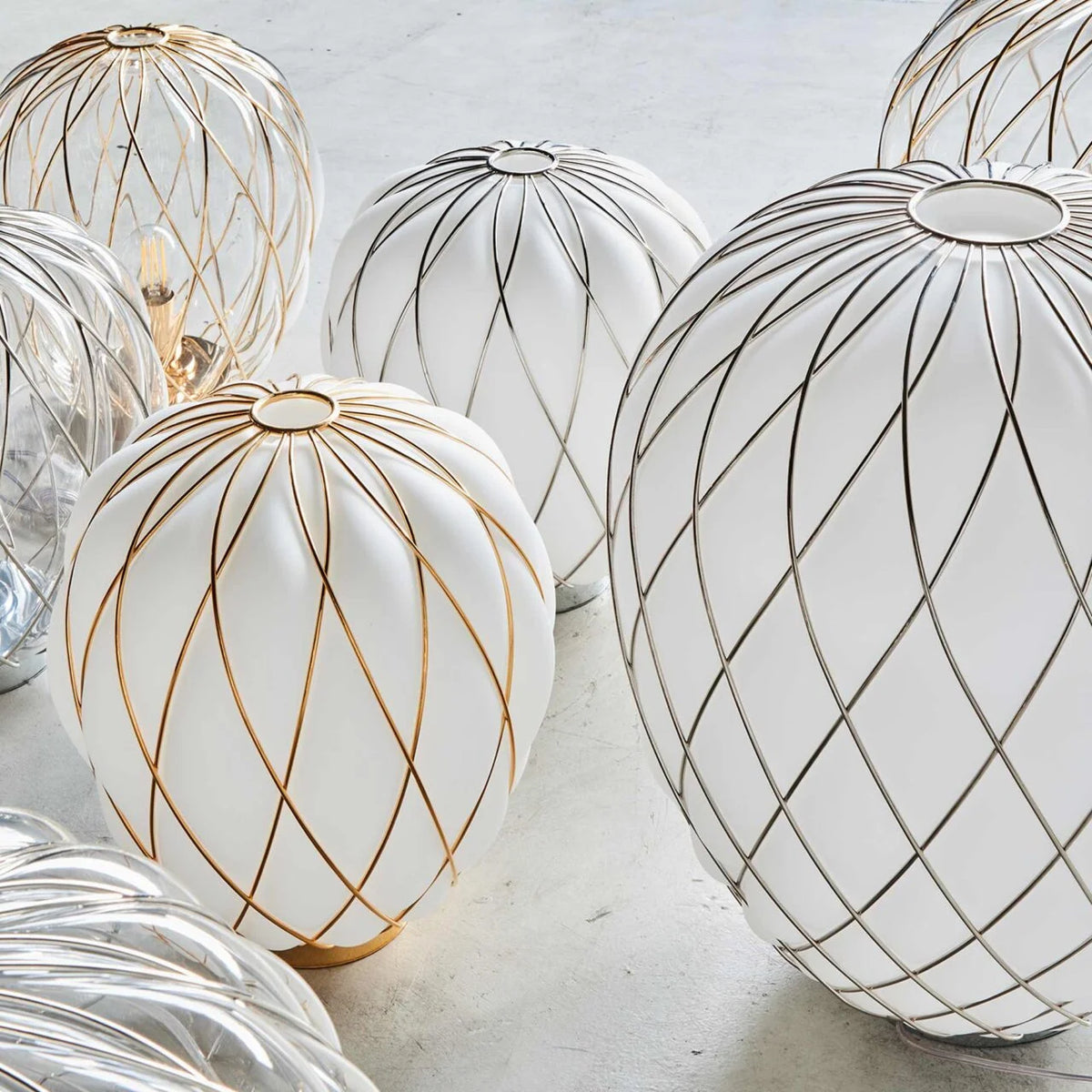Pinecone Medium Table Lamp - Transparent/Gold-5