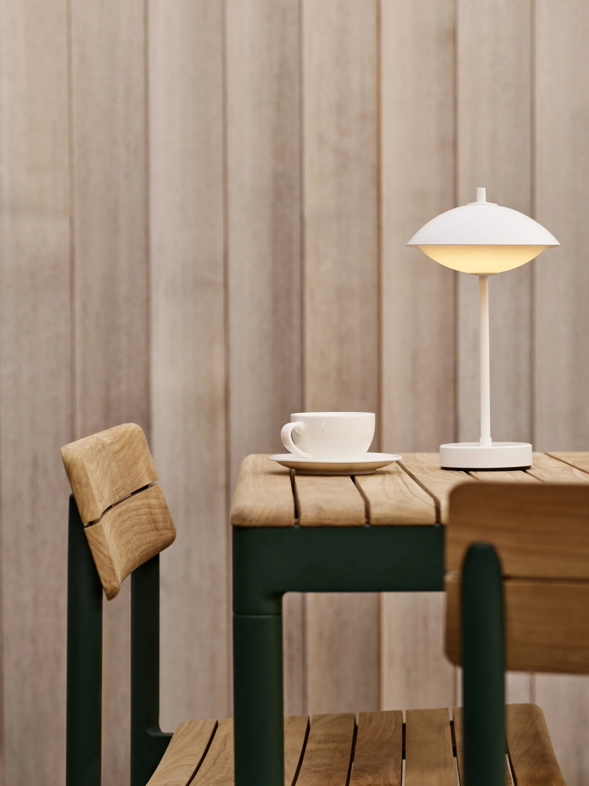 Clam Portable Table Lamp - White-7