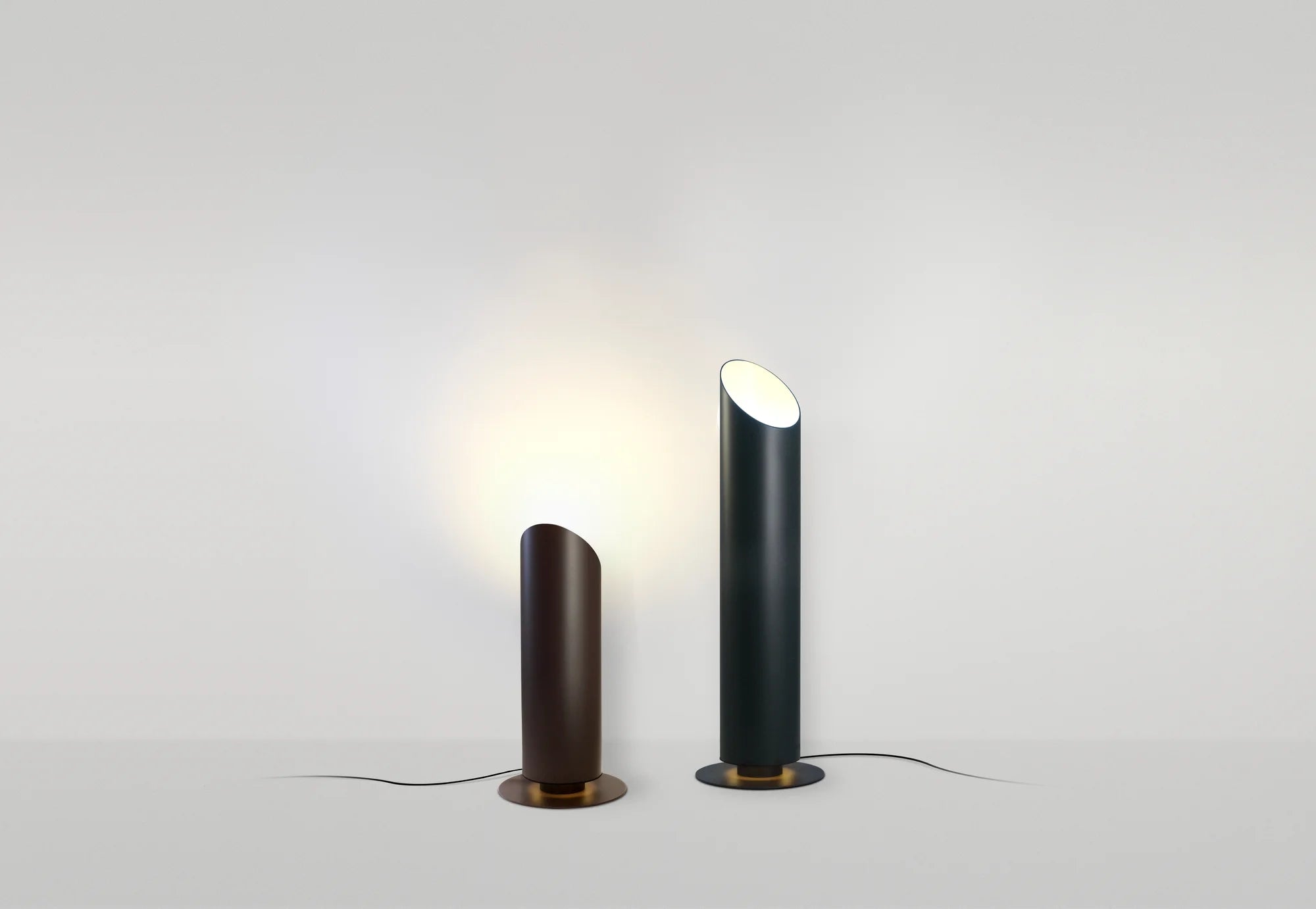 Elipse P48 Outdoor Floor Lamp - Graphite Grey-2
