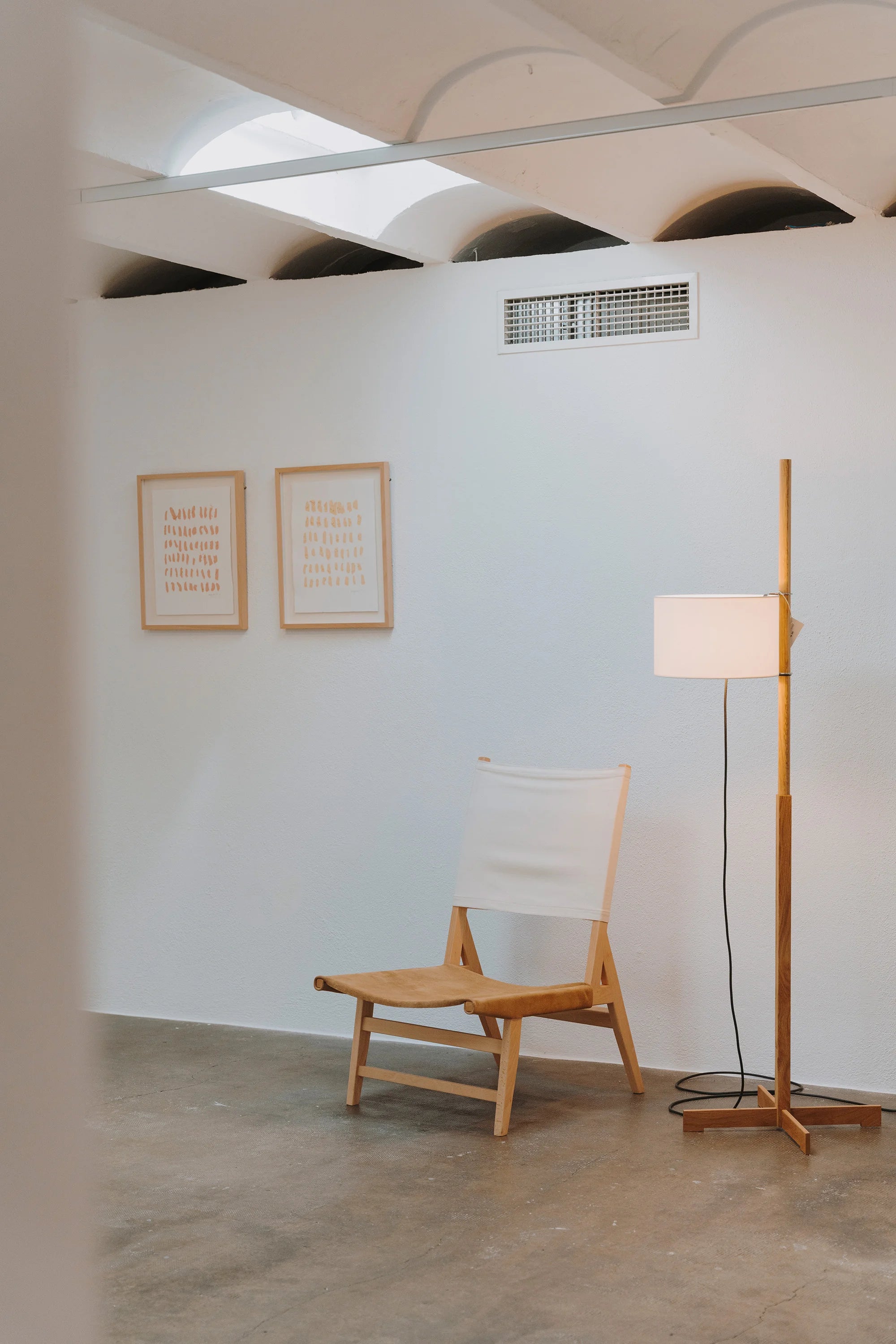 TMM TMMSA03 Floor Lamp - Beech/White with Upper Diffuser-2