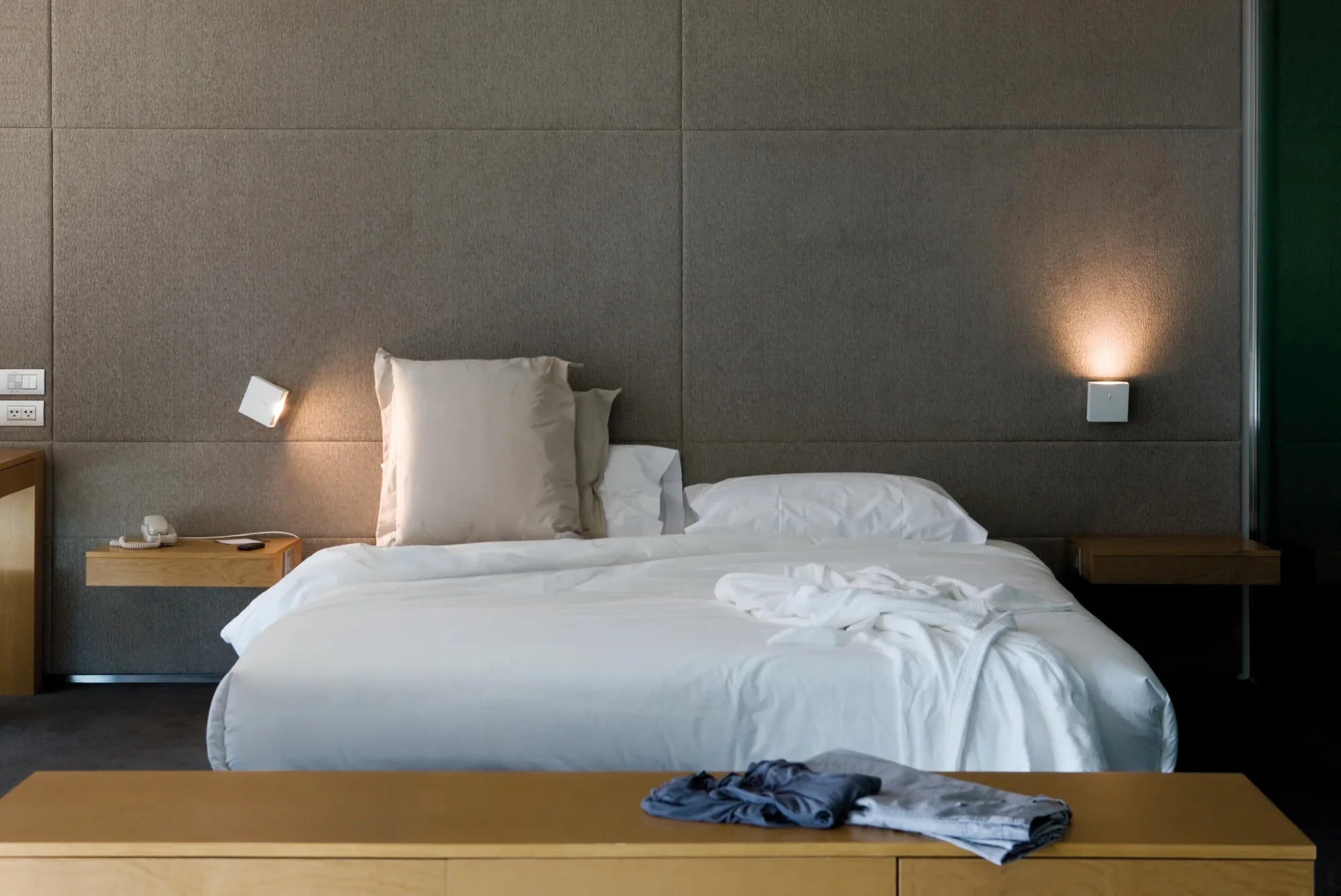 Alpha 7942 Wall Lamp - White-2