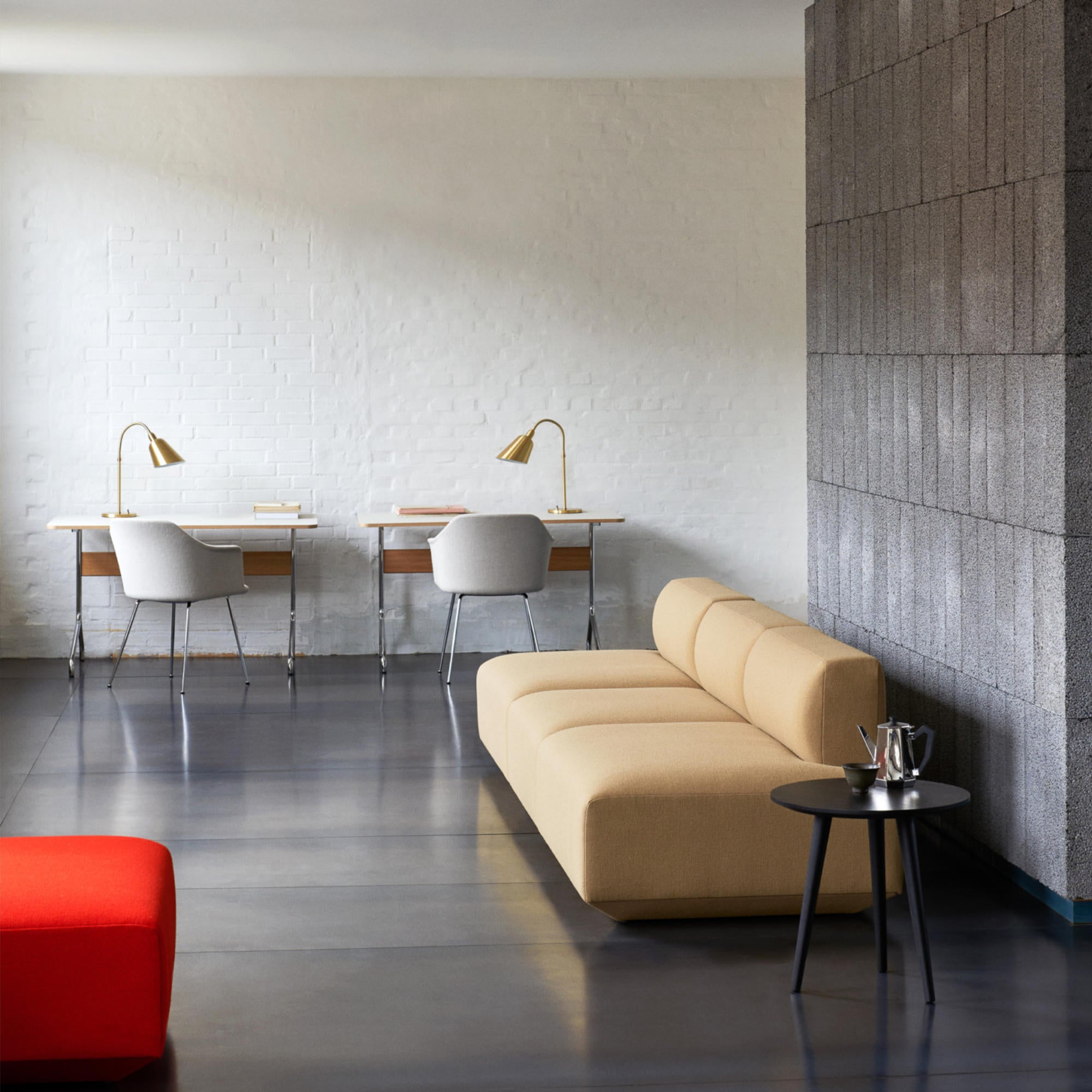 Pavilion AV16 Desk - Chrome/Oak/Mushroom Linoleum 4176-2