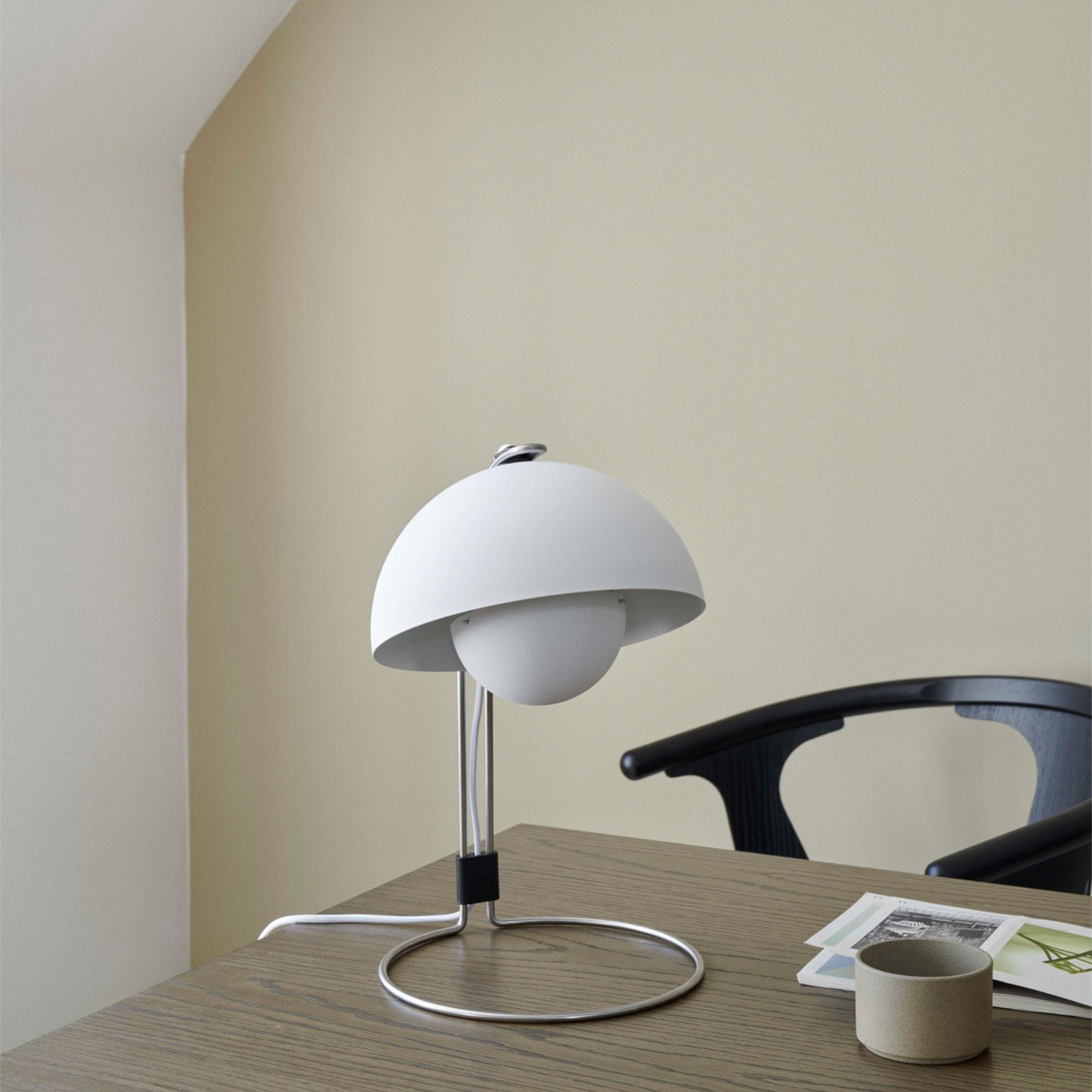 Flowerpot VP4 Table Lamp - Matt White