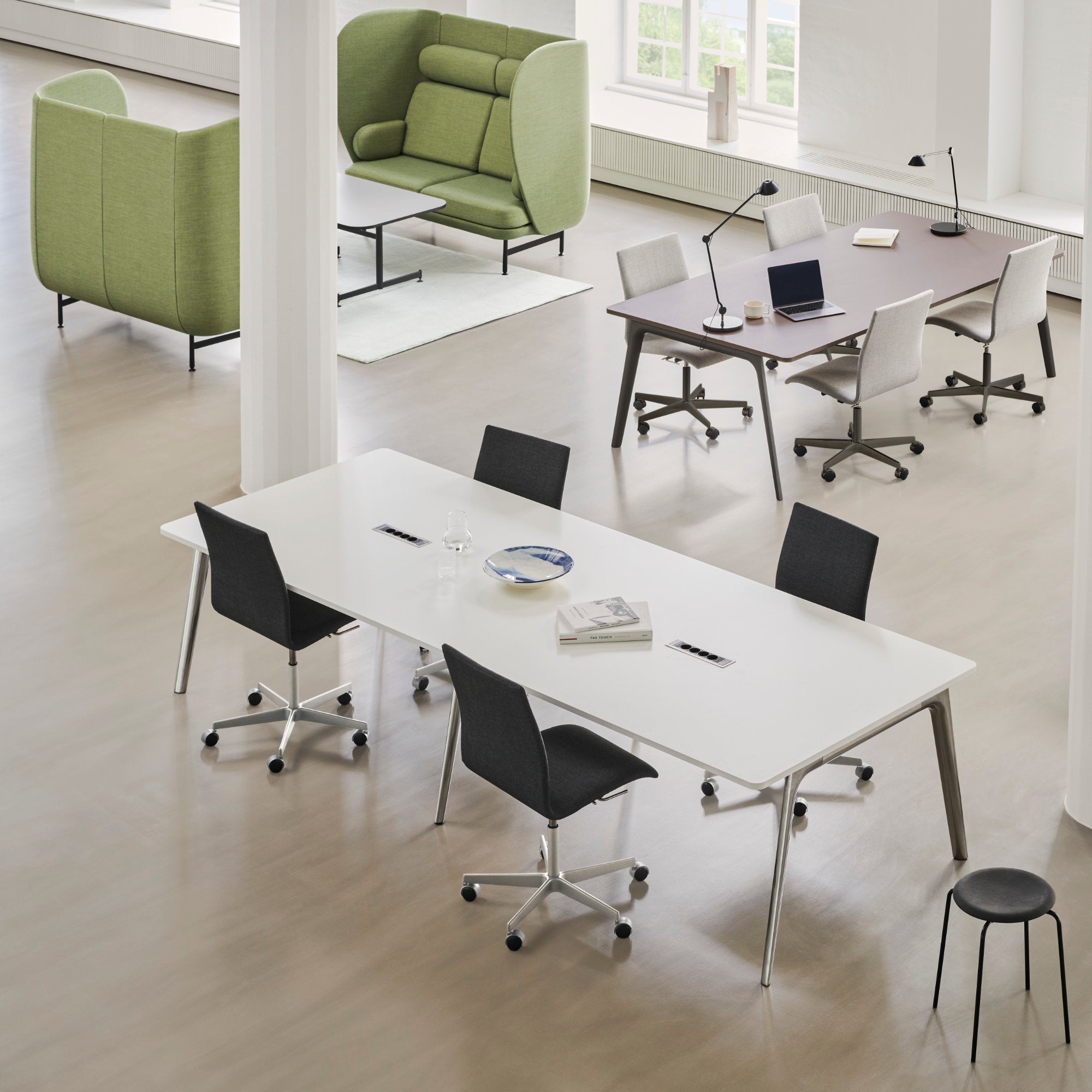 AQ01 Table Lamp - Black-3