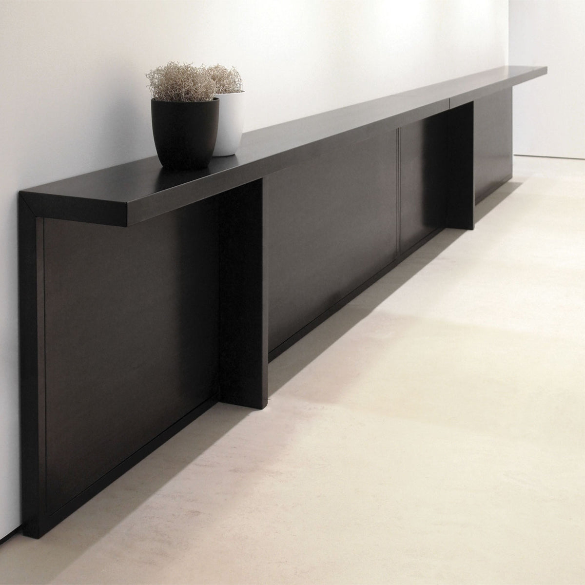Atrium Console Table Zeus - Atrium 754 Console - Black – Designitch