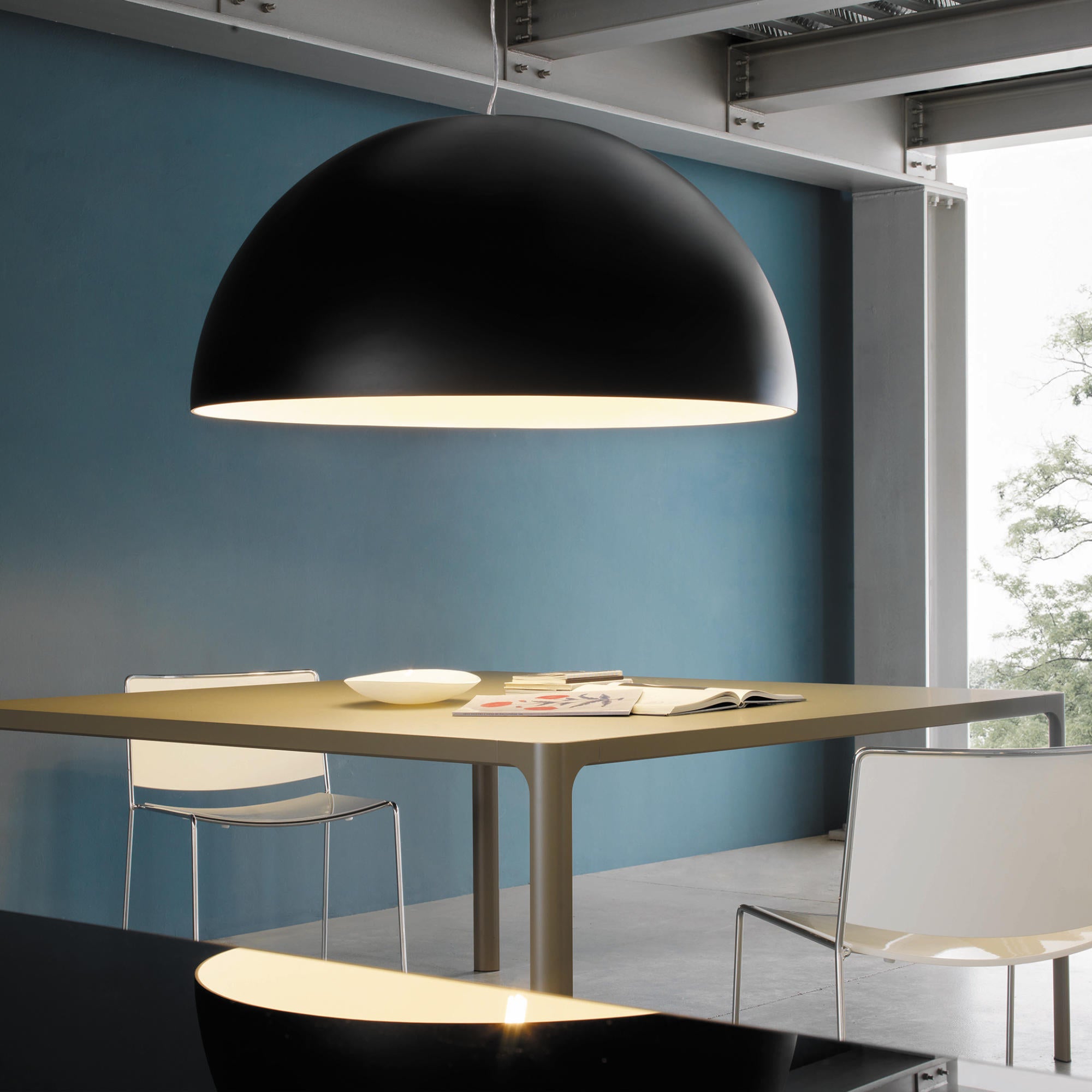 Avico Medium Pendant Lamp - Black