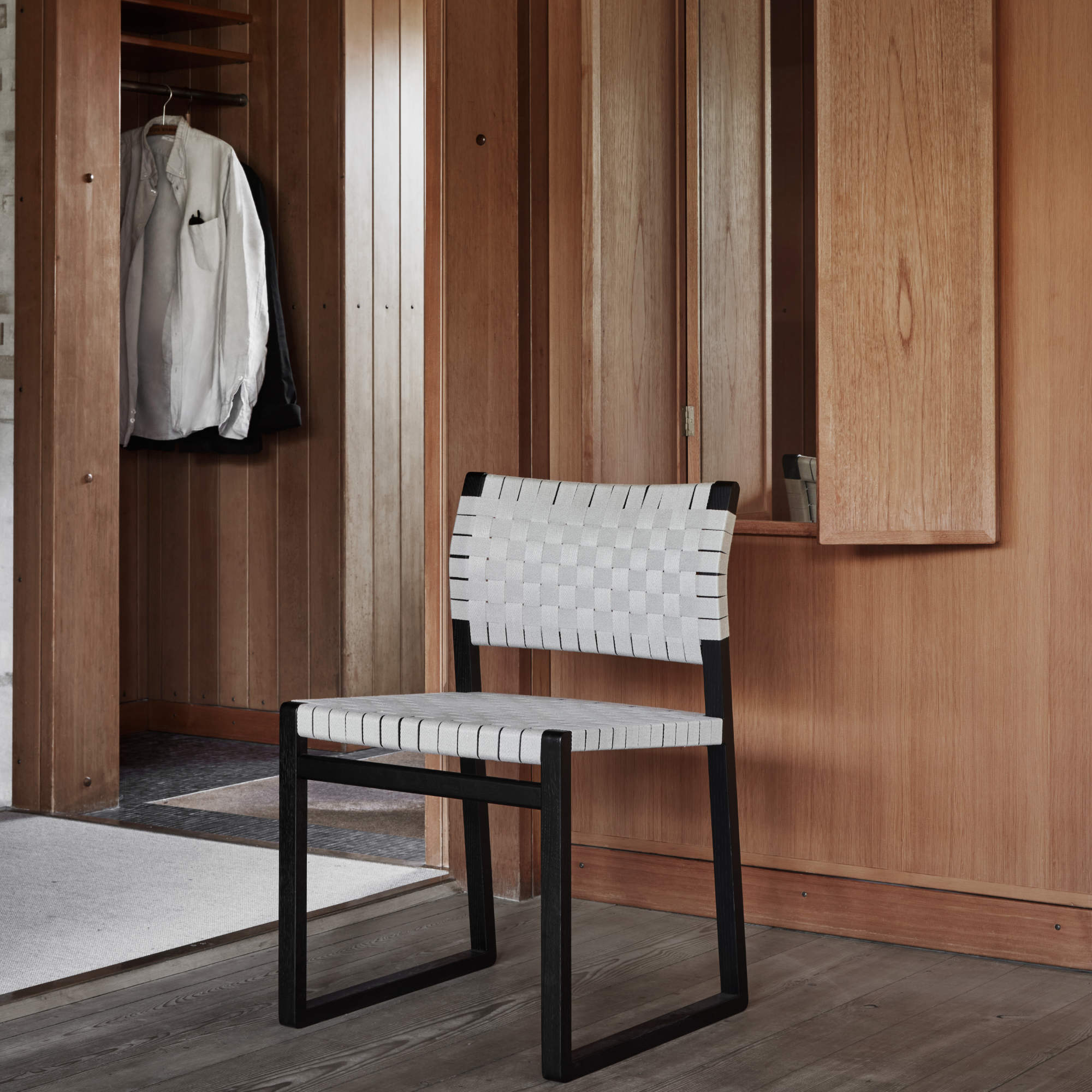 BM61 3361 Dining Chair - Black/Black Linen Webbing-2