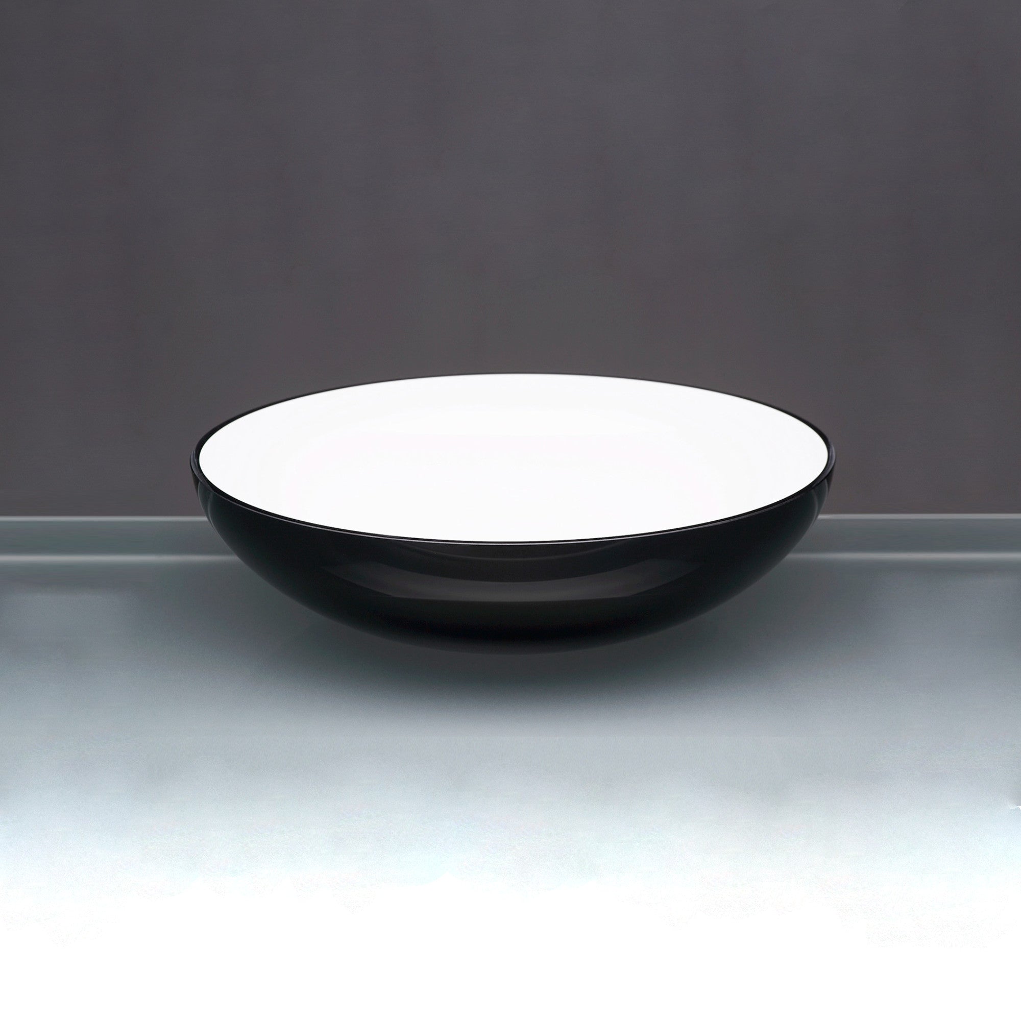 B&W Flat Bowl - Black/White