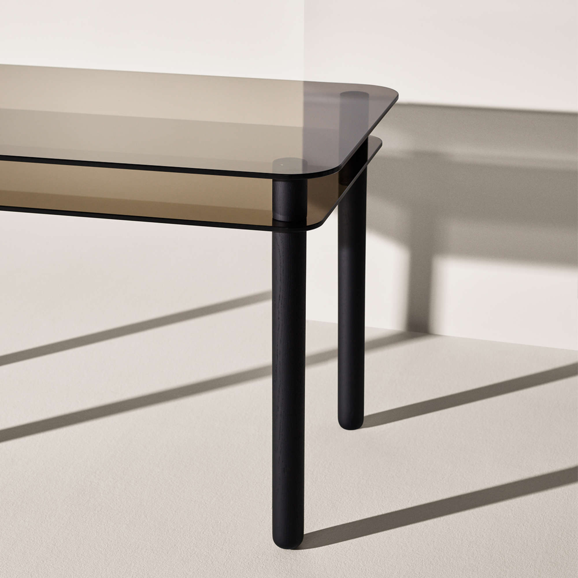 Big Sur Desk - Anthracite Glass-3
