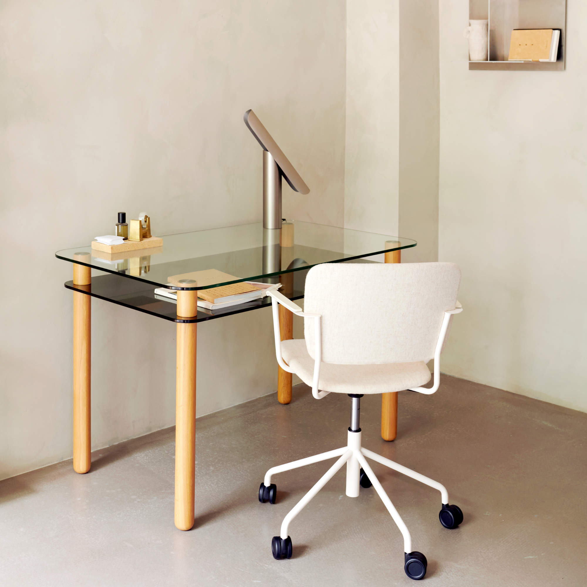 Big Sur Desk - Anthracite Glass-5