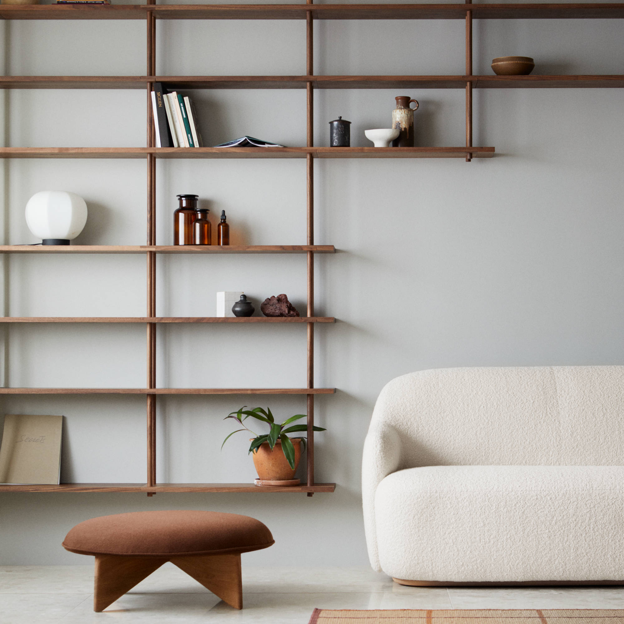 Bond Configuration W406 Shelf - Lacquered Oak