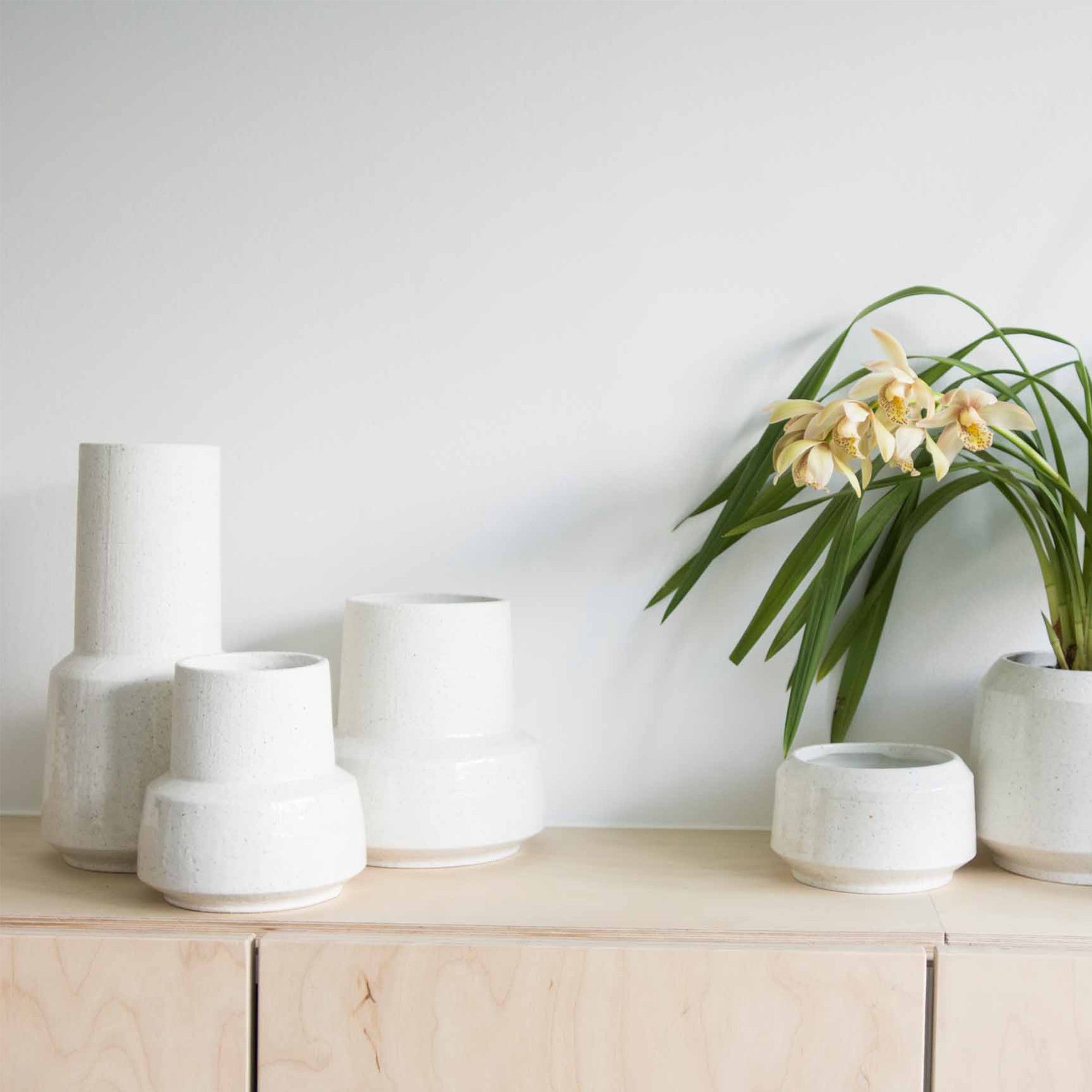 Chimney Vase - White - H20-3