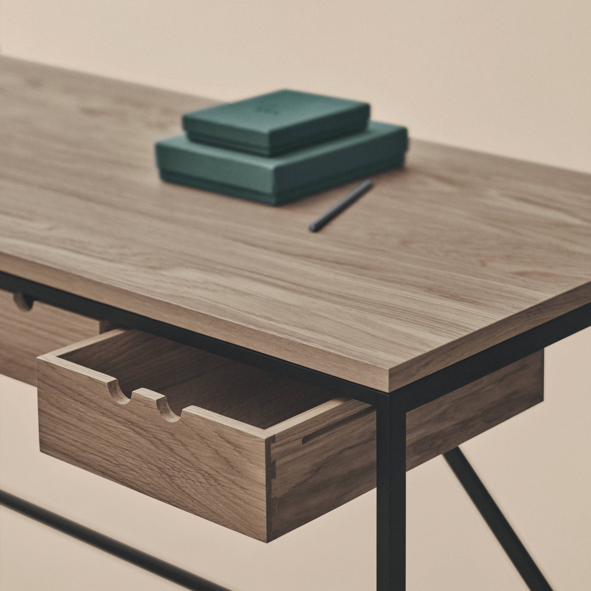 Cache Console With Drawers - Oak