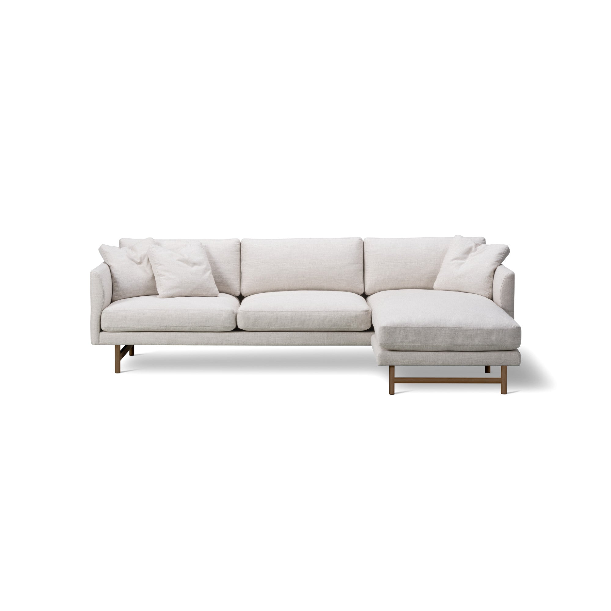 Calmo 5625 Sofa - Smoked Oak/Fabric 2 (Ruskin 10)