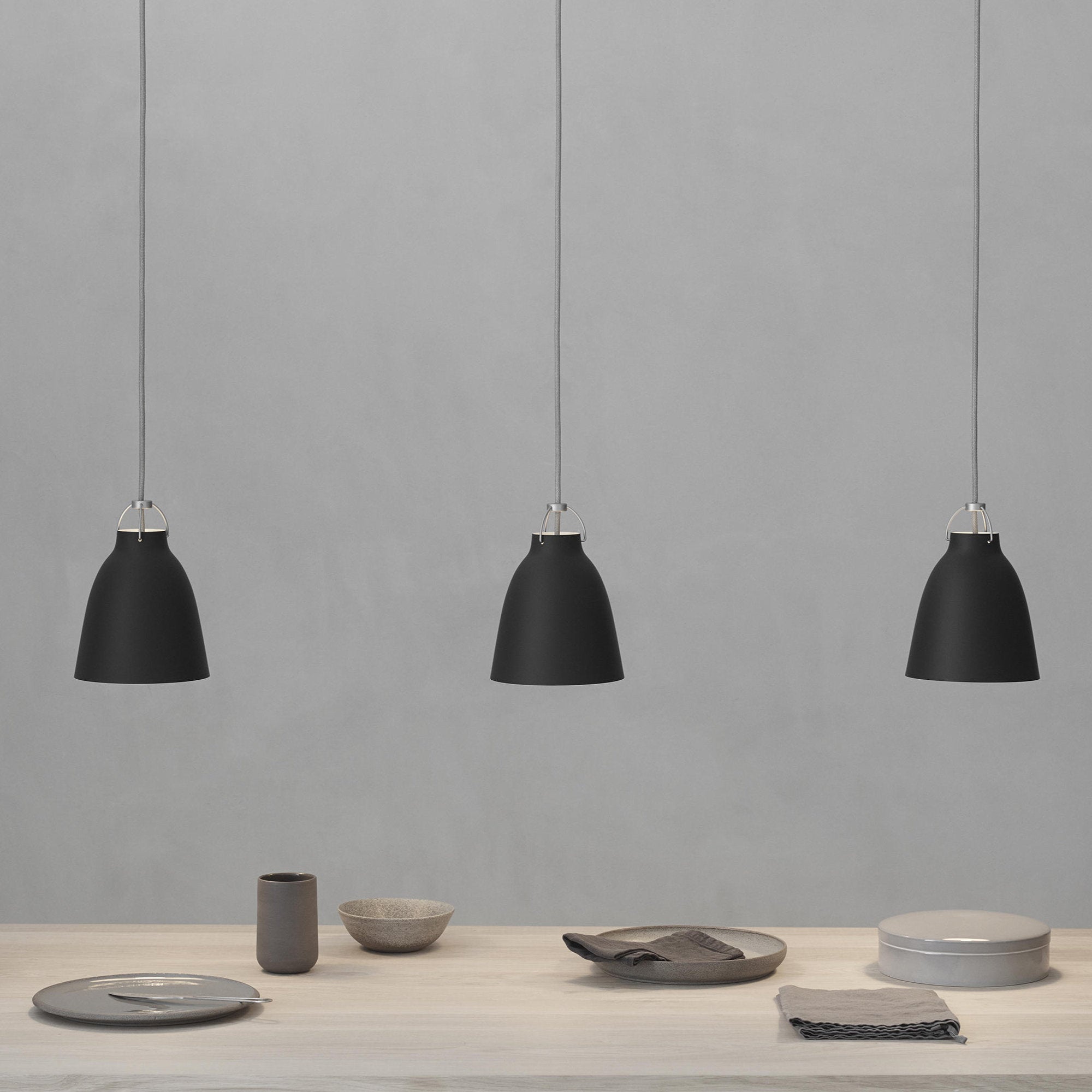 Caravaggio Matt P2 Pendant Lamp - Black-2