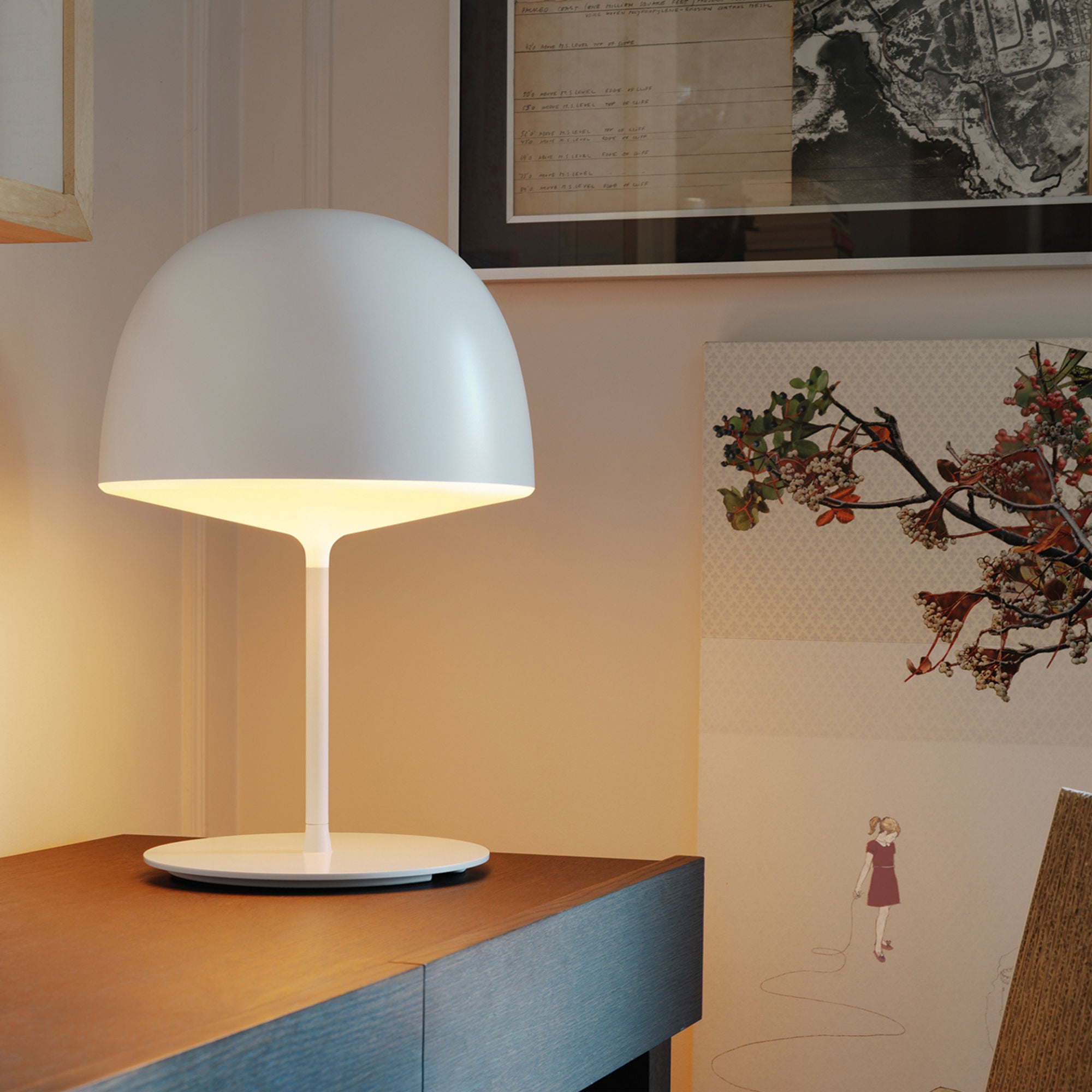 Cheshire Medium Table Lamp - White