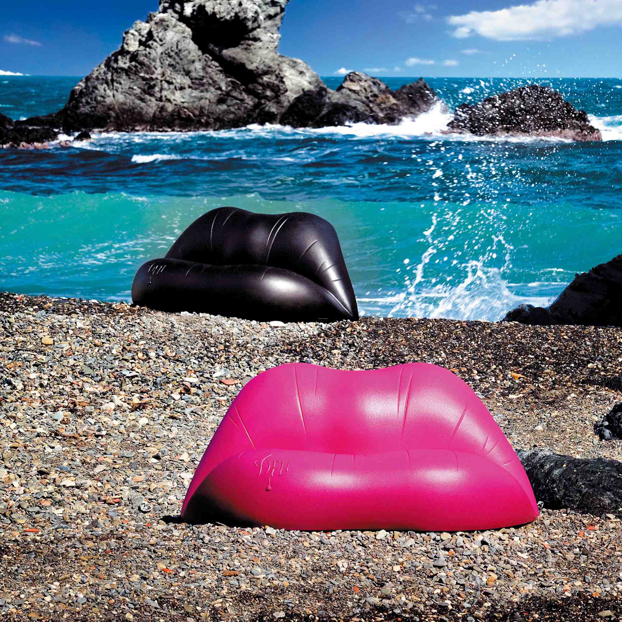 Dalilips Sofa - Pantone 200 C