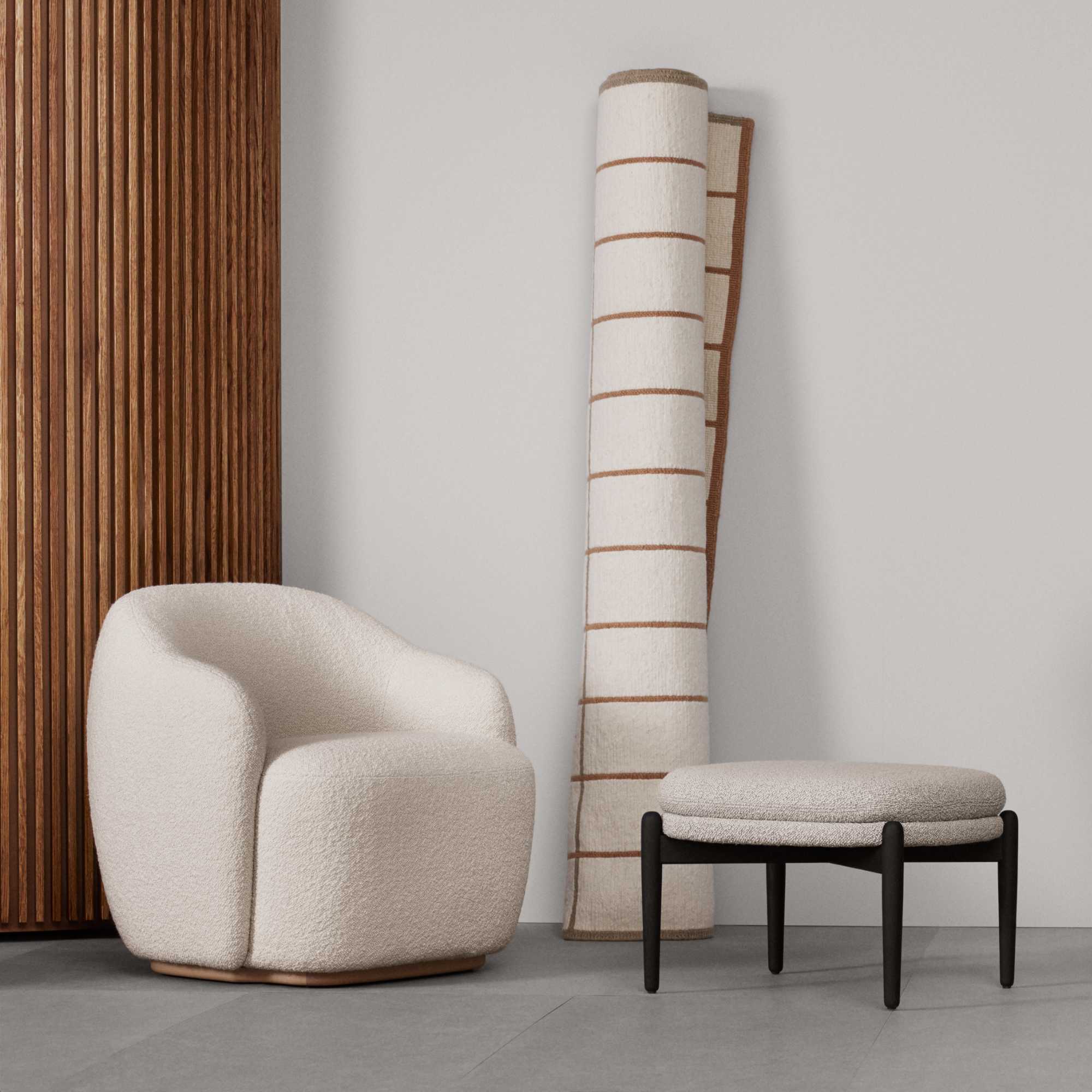 Embrace 56 Pouf - Leather Elmosoft 3 (Black 99999)-4