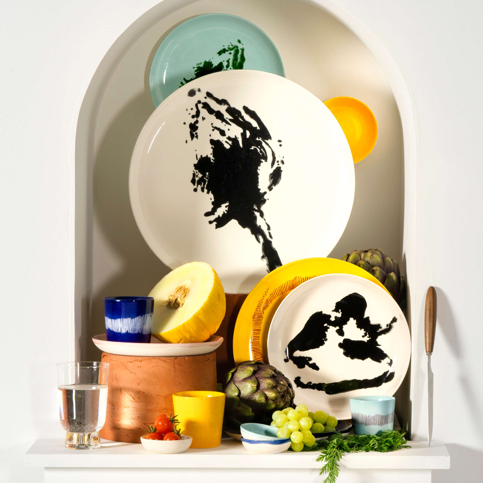 Feast Artichoke Black Serving Plate - Large/White-2