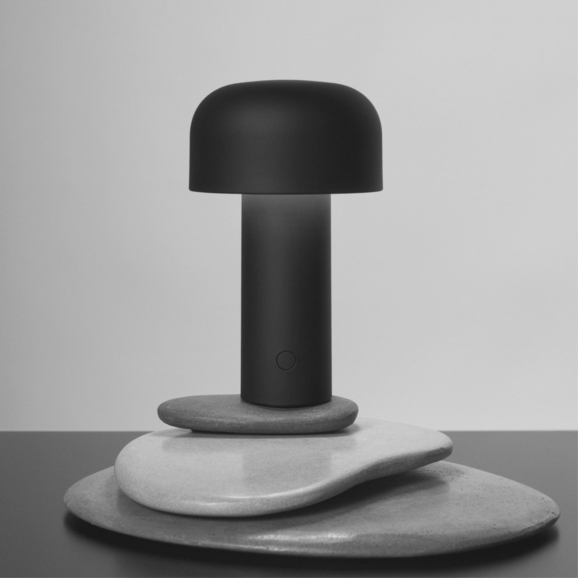 Bellhop Table Lamp - Matte Black-2