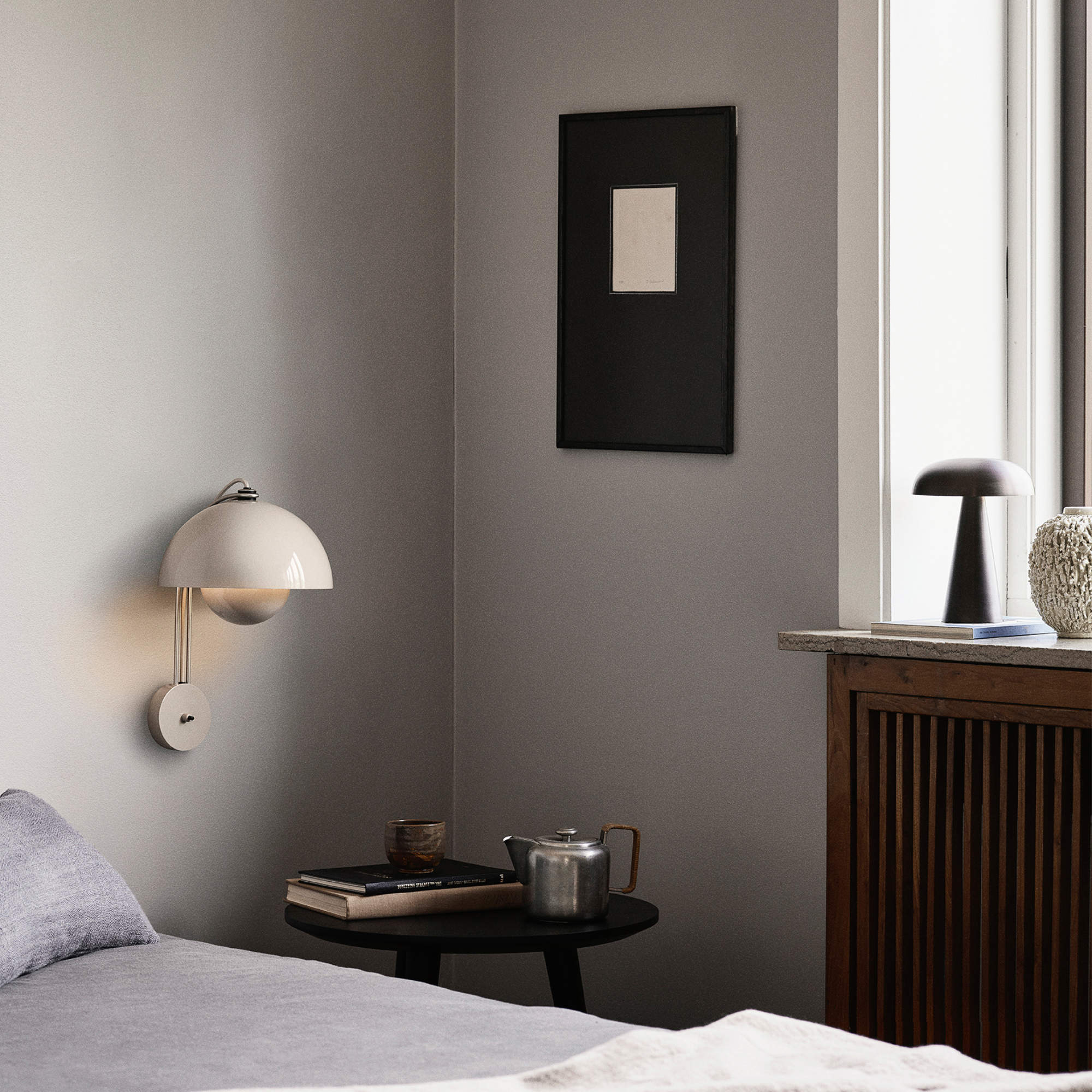 Flowerpot VP8 Wall Lamp - Grey Beige