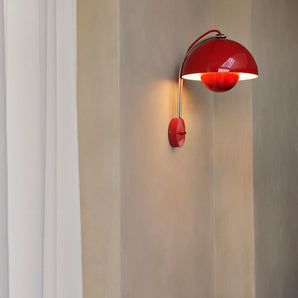 مصباح حائط Flowerpot VP8 - أحمر قرمزي